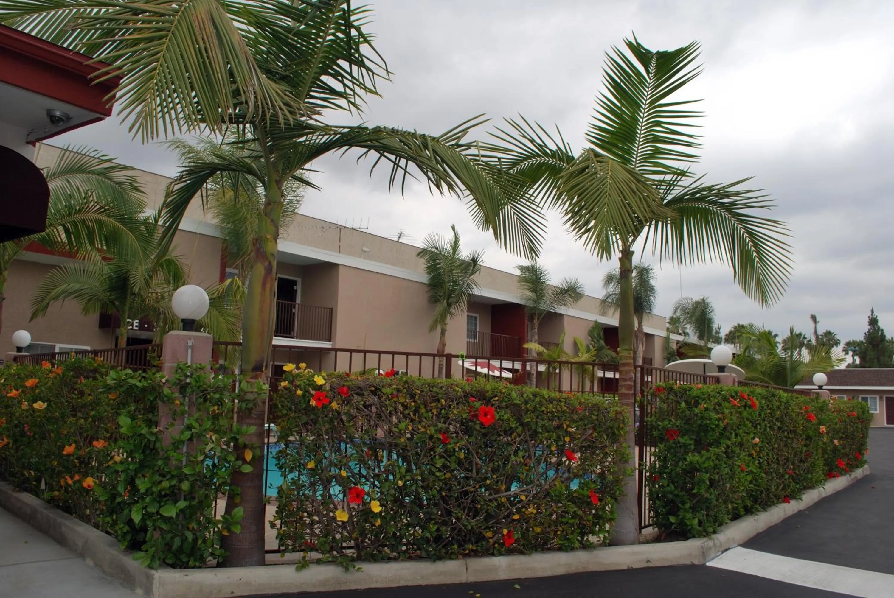 Decorative detail in Budget Inn Anaheim near Disneyland Drive