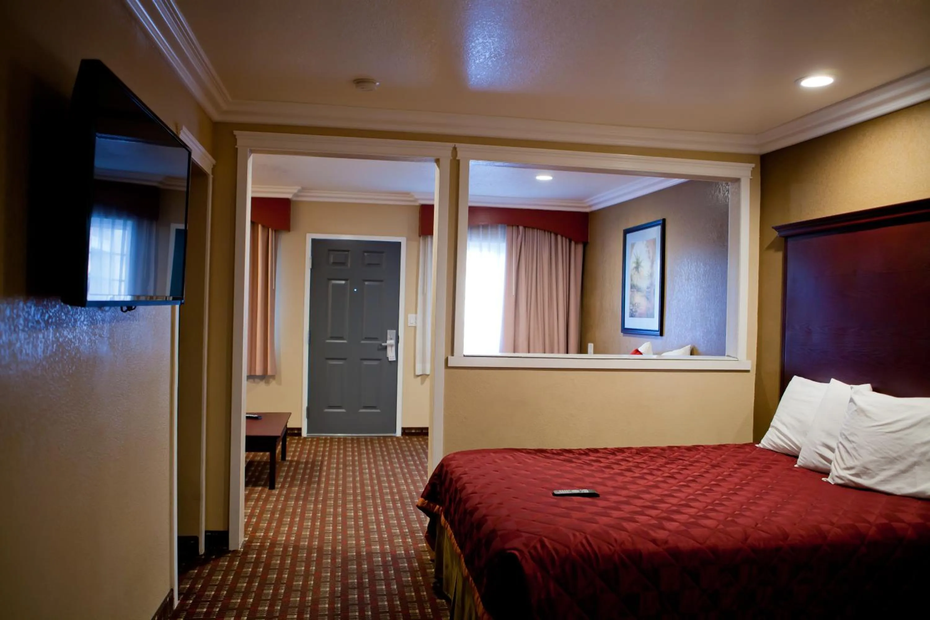 Bedroom, Bed in Budget Inn Anaheim near Disneyland Drive