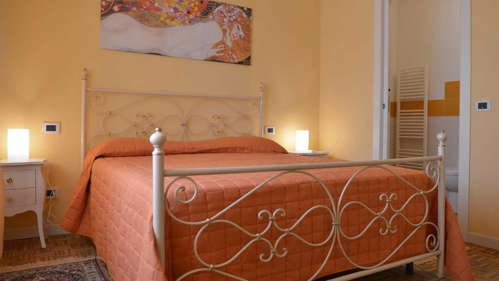 Photo of the whole room in La Locanda Francigena