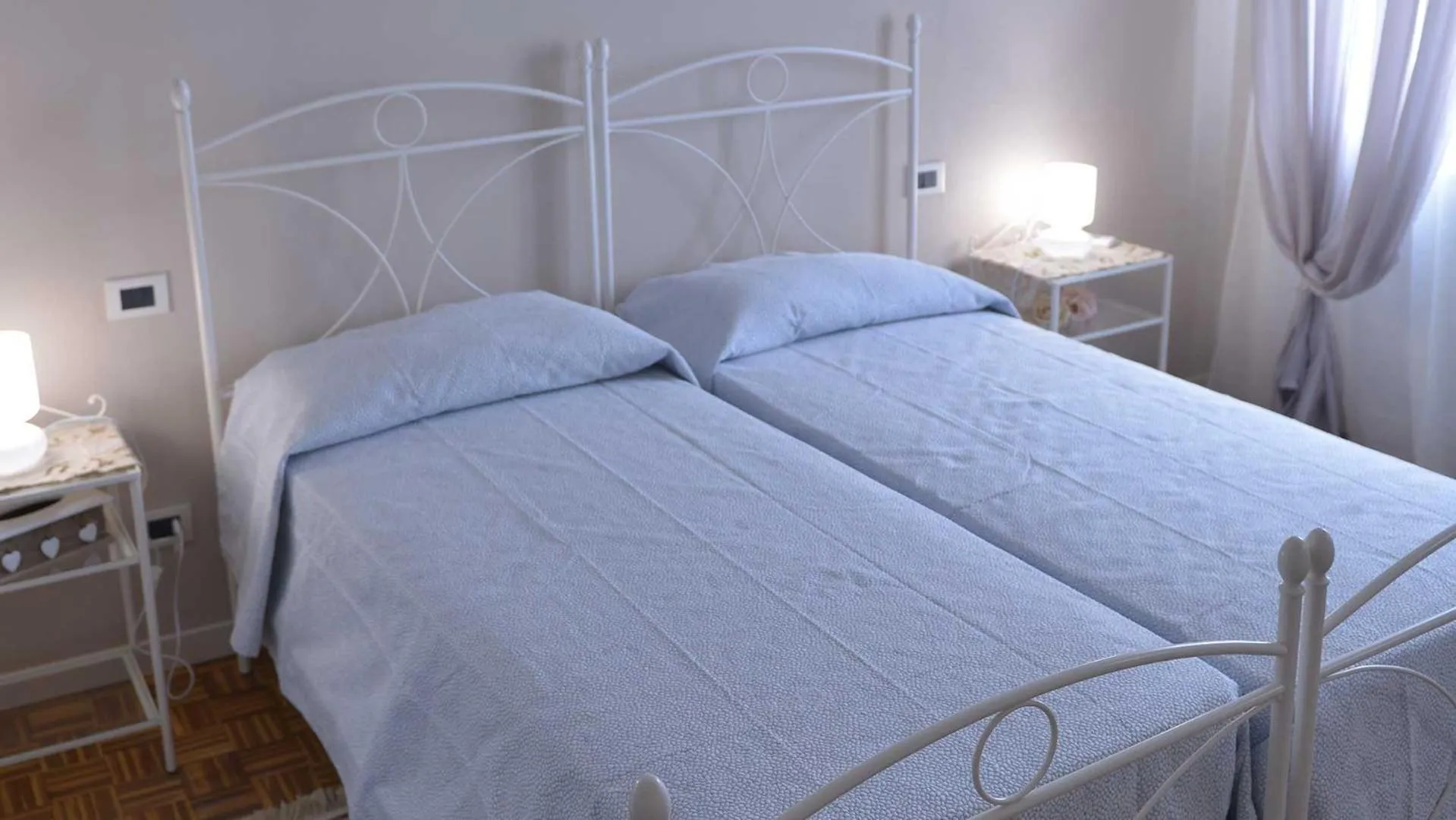 Photo of the whole room in La Locanda Francigena