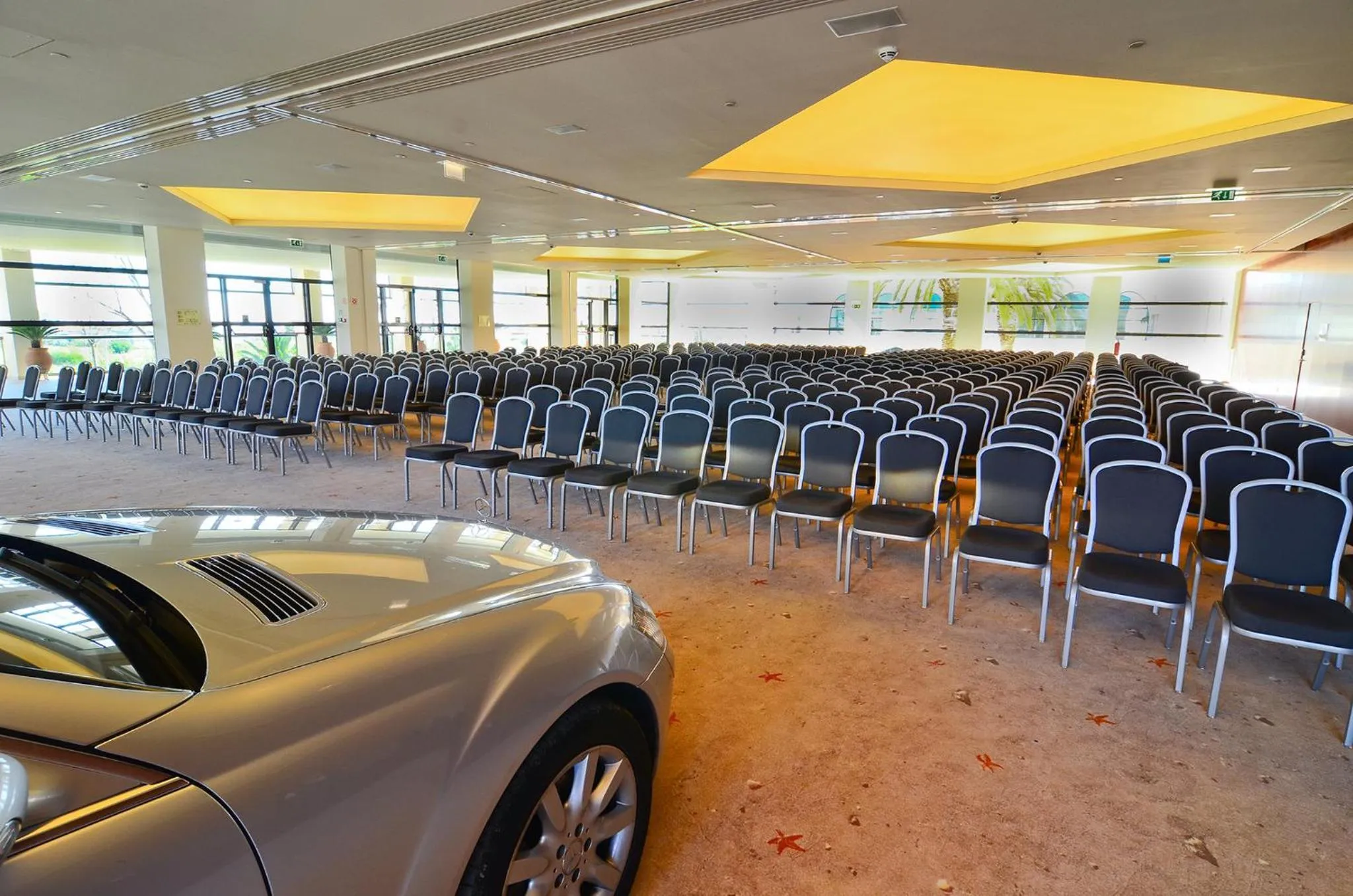 Meeting/conference room in Crowne Plaza Vilamoura - Algarve by IHG