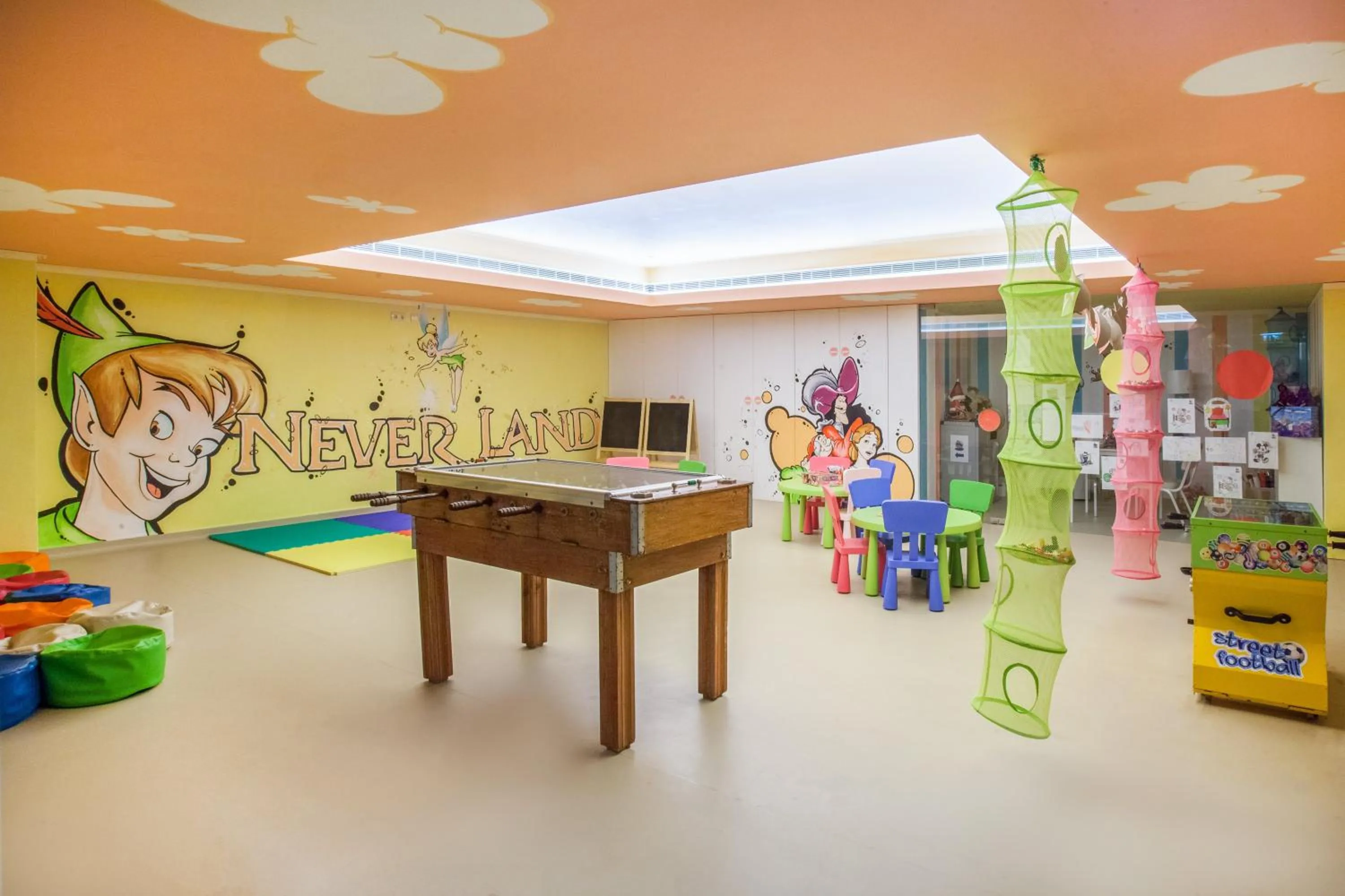 Area and facilities in Crowne Plaza Vilamoura - Algarve by IHG