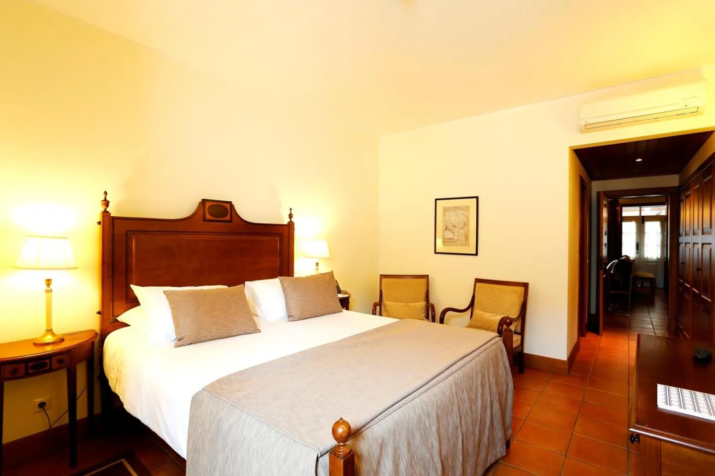 Photo of the whole room, Bed in Parador Casa Da Insua