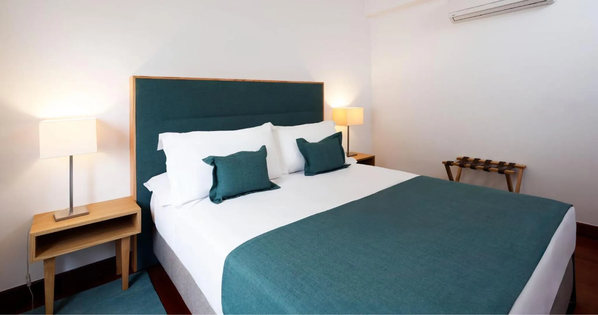 Bed in Montebelo Aguieira Lake Resort & Spa