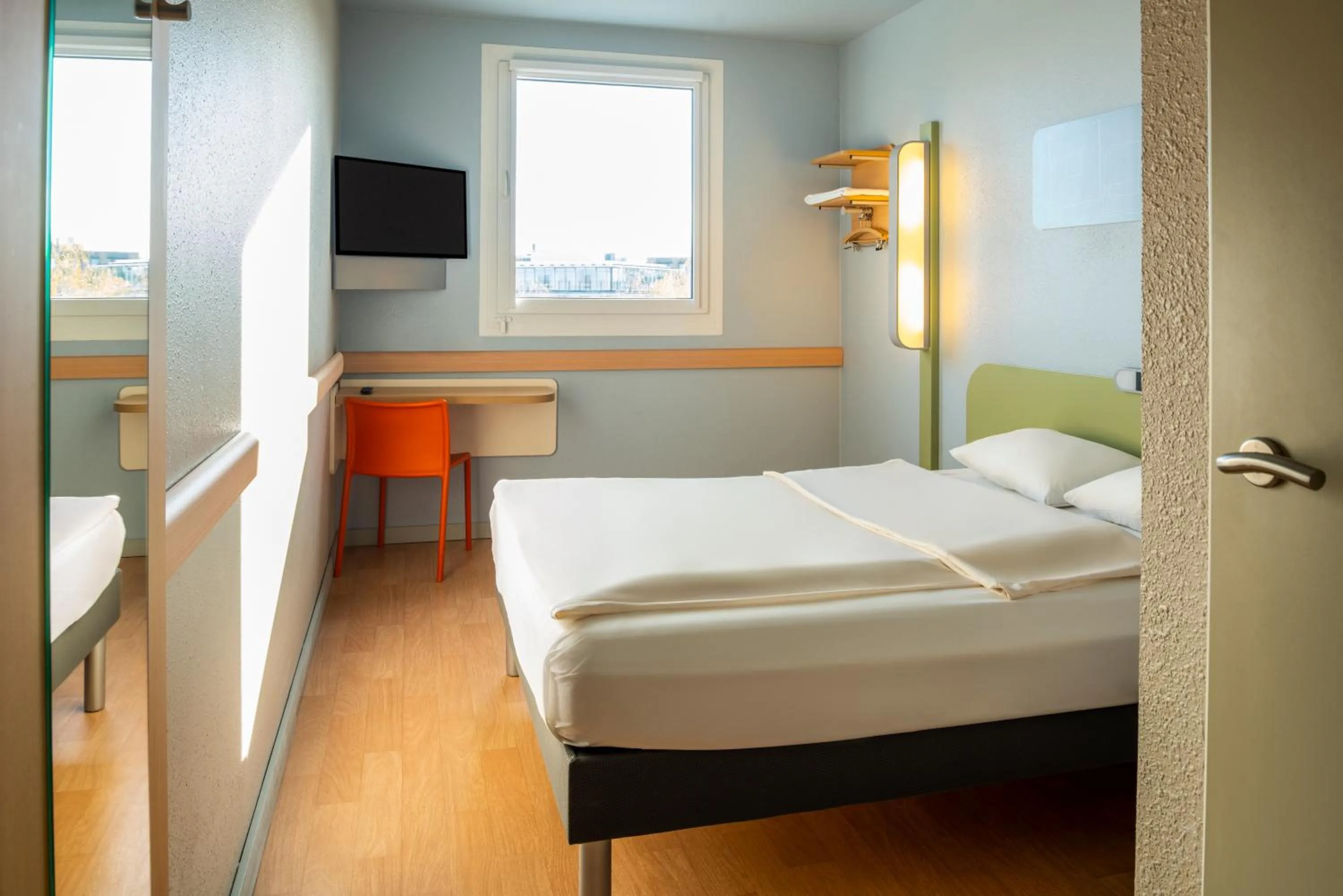 Bed in ibis budget Muenchen Ost Messe