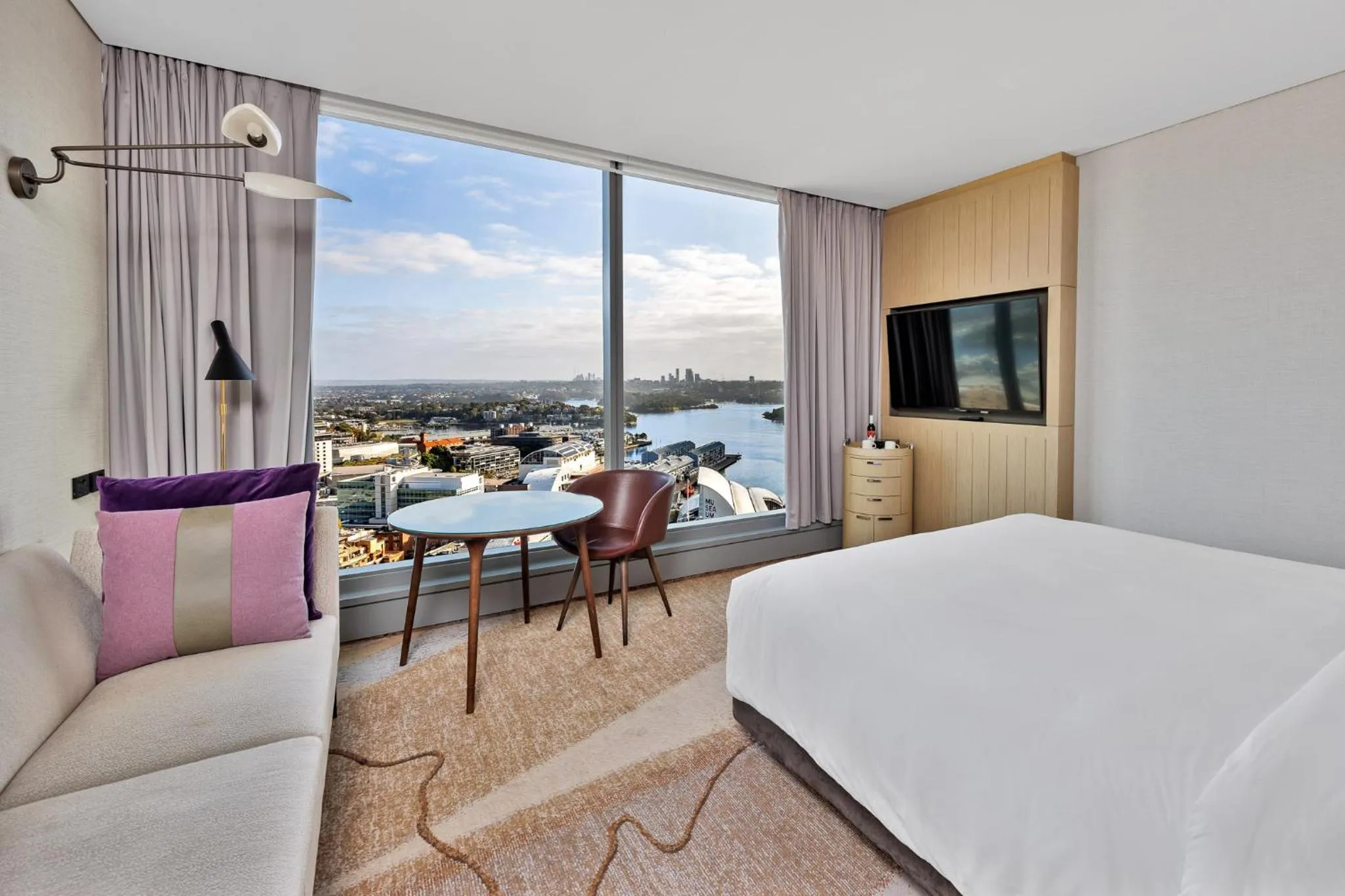 Bed in Sofitel Sydney Darling Harbour