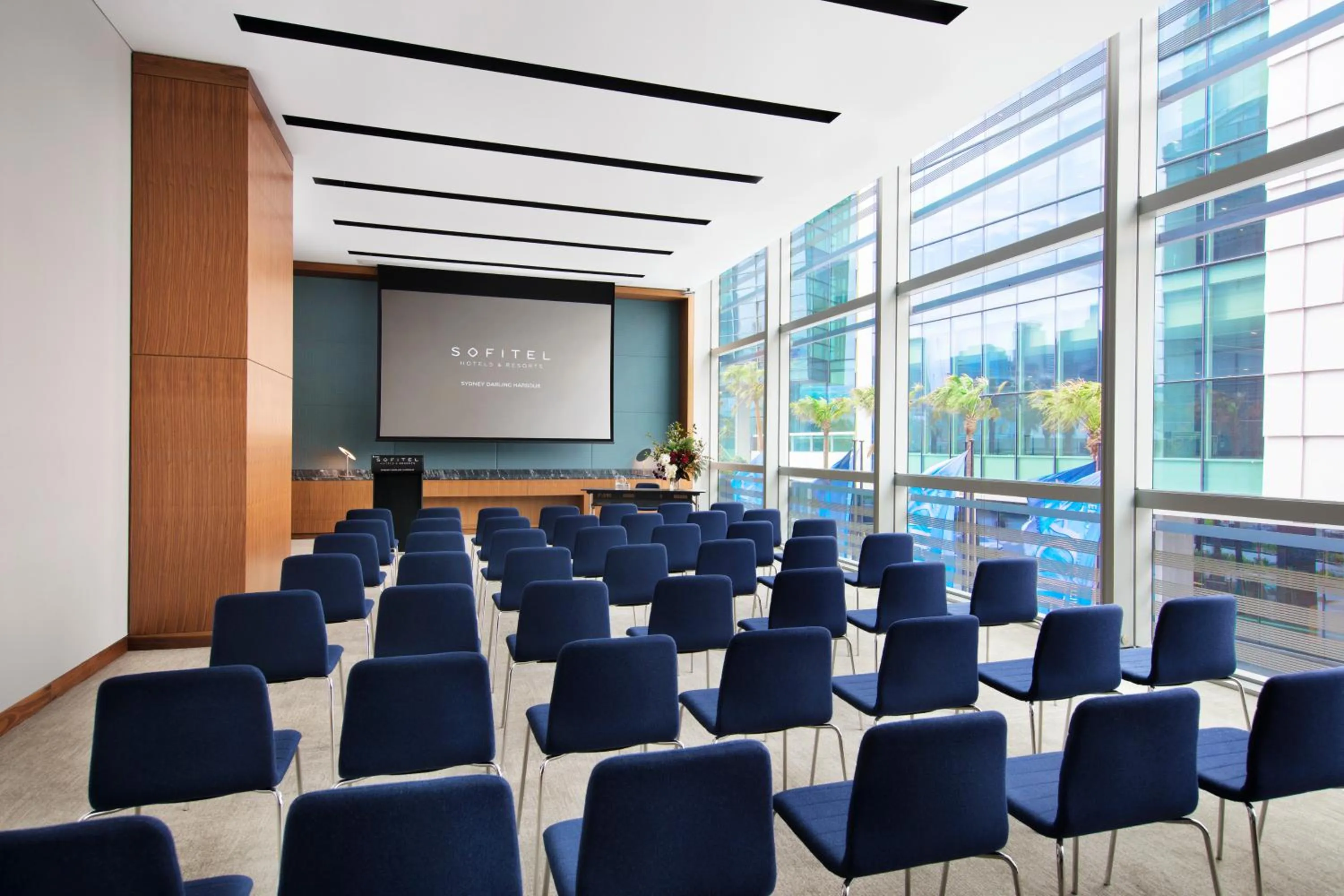 Business facilities in Sofitel Sydney Darling Harbour