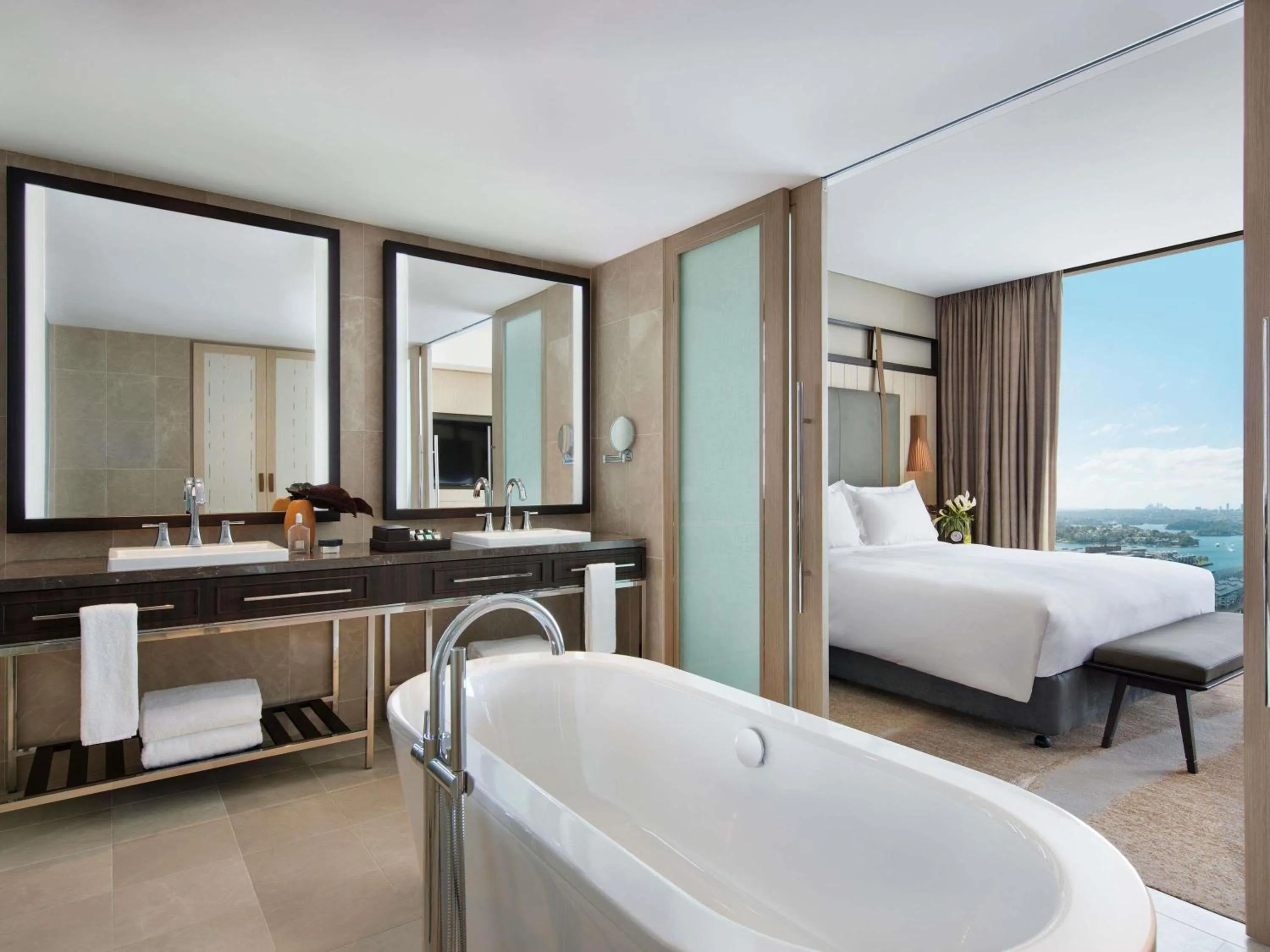 Bedroom, Bed in Sofitel Sydney Darling Harbour