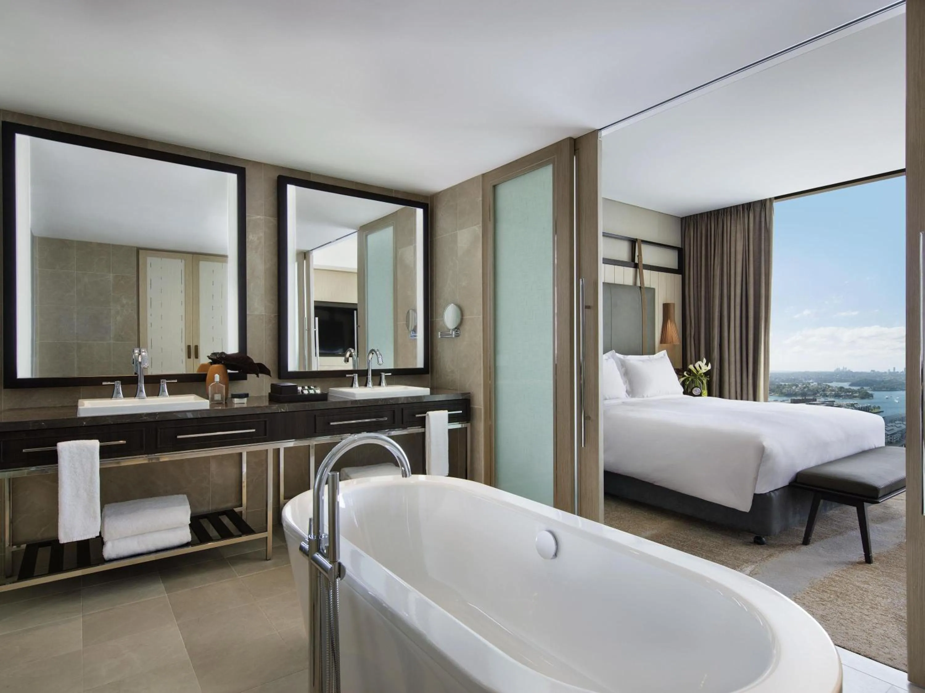 Bedroom, Bed in Sofitel Sydney Darling Harbour