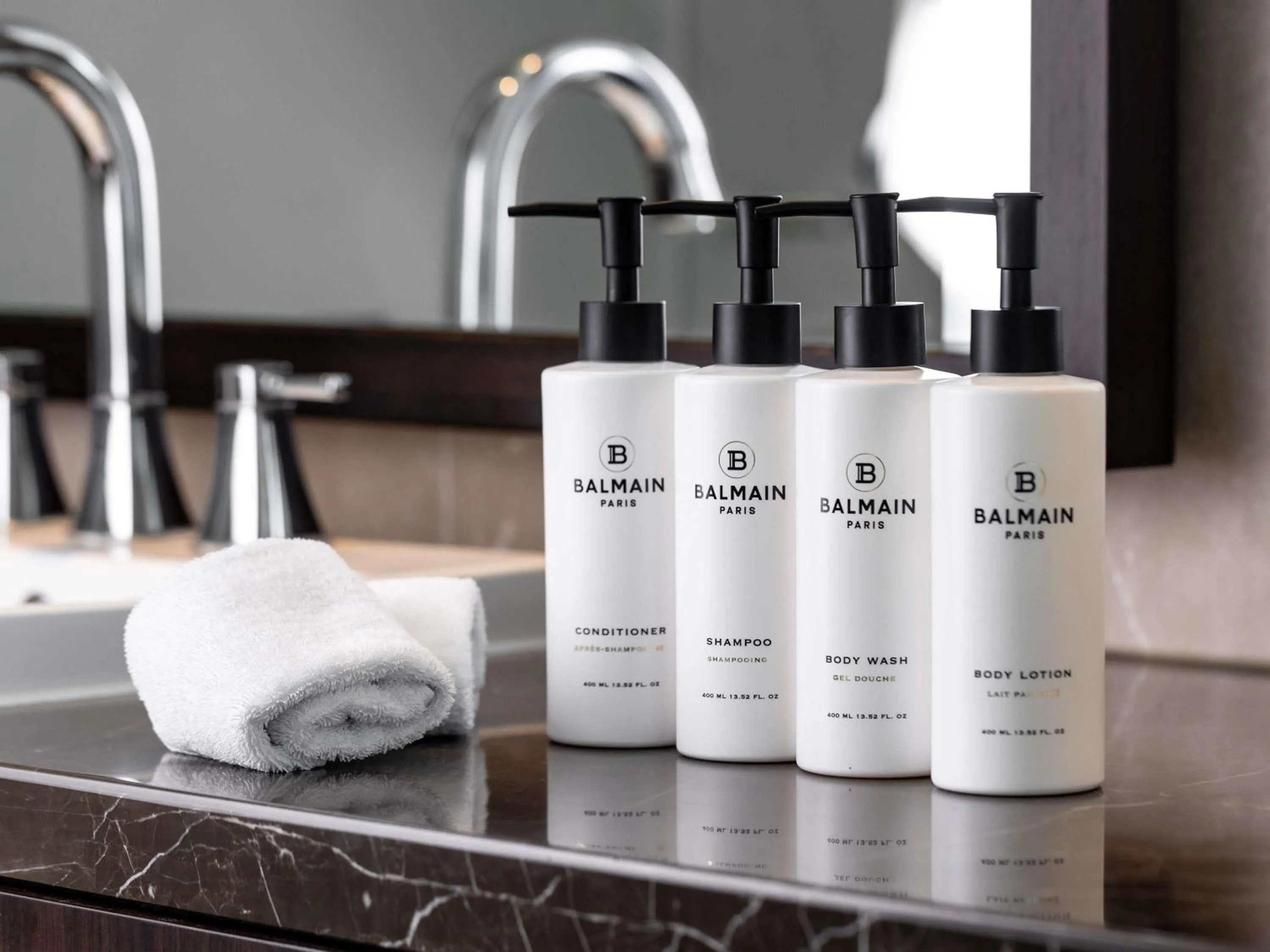 Bedroom in Sofitel Sydney Darling Harbour