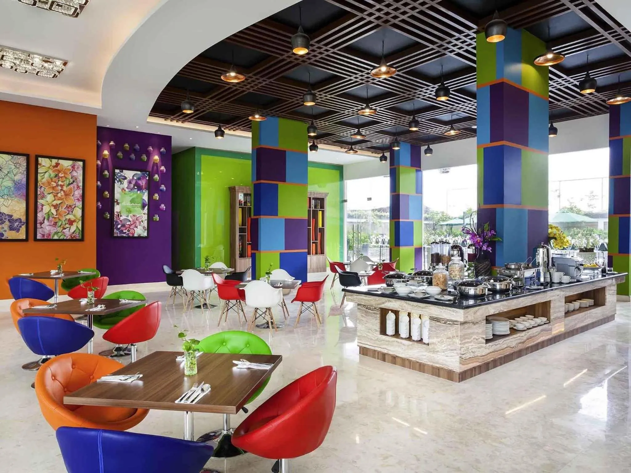 Restaurant/places to eat in ibis Styles Cikarang