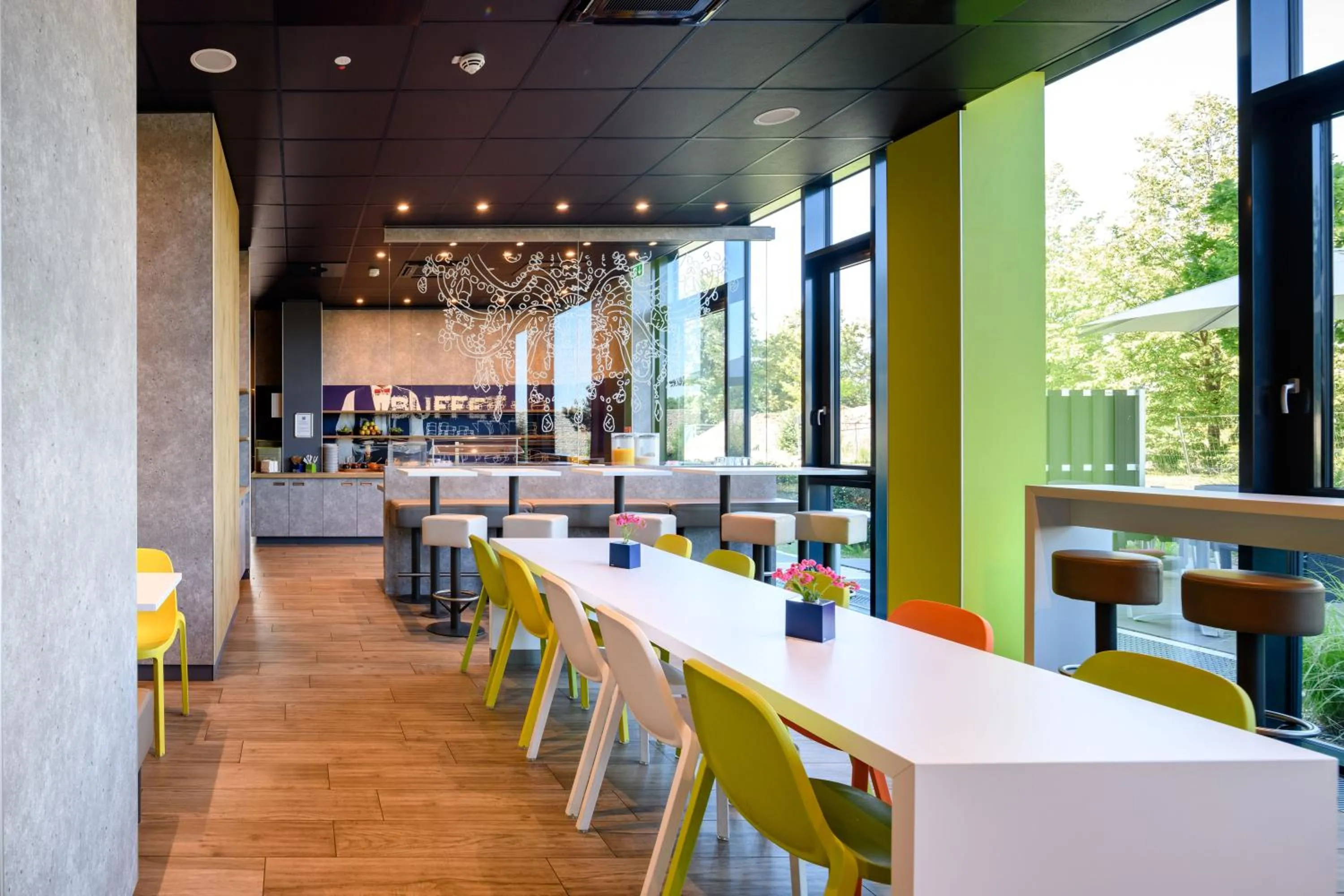 Restaurant/places to eat in ibis budget Muenchen City Olympiapark