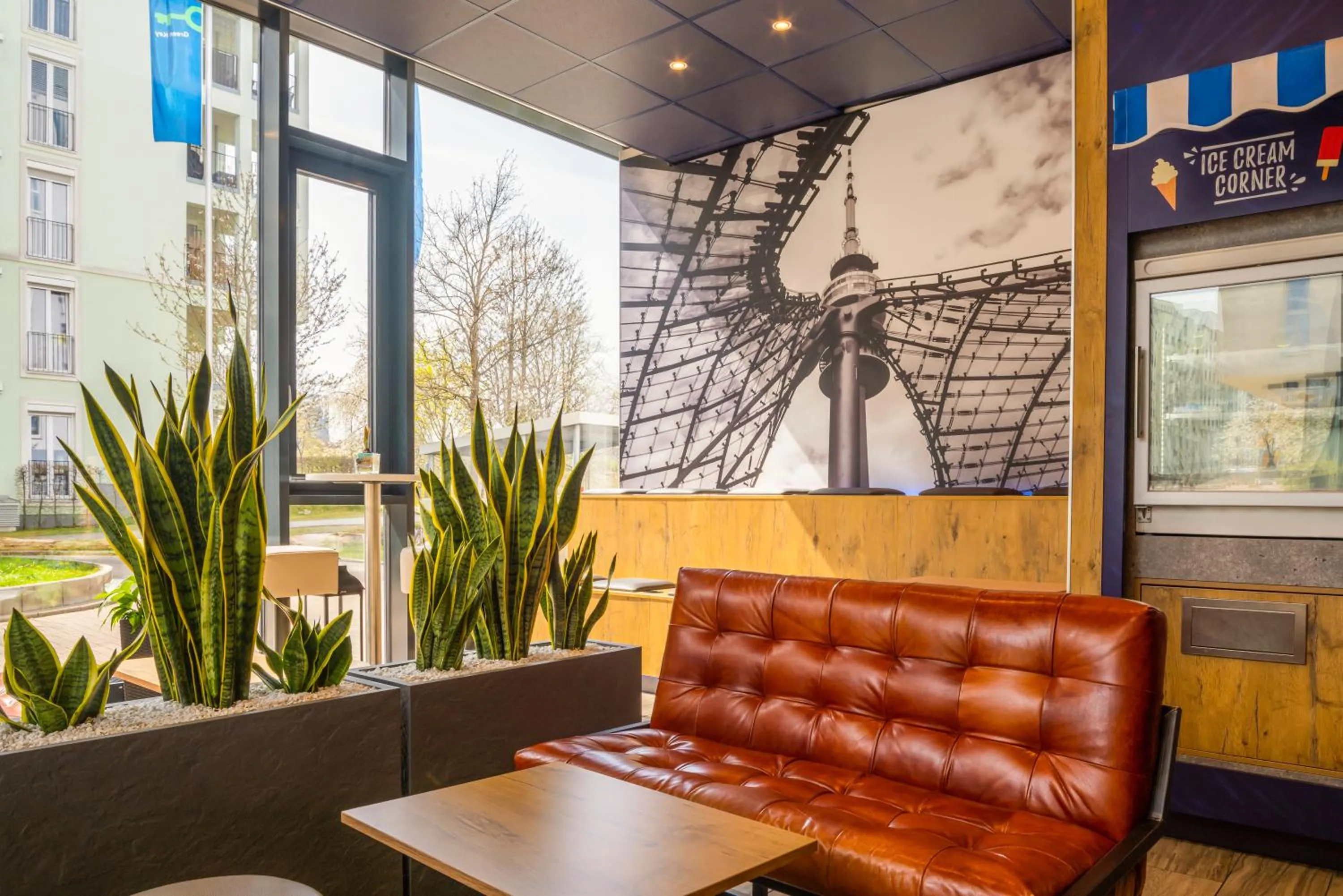 Restaurant/places to eat in ibis budget Muenchen City Olympiapark