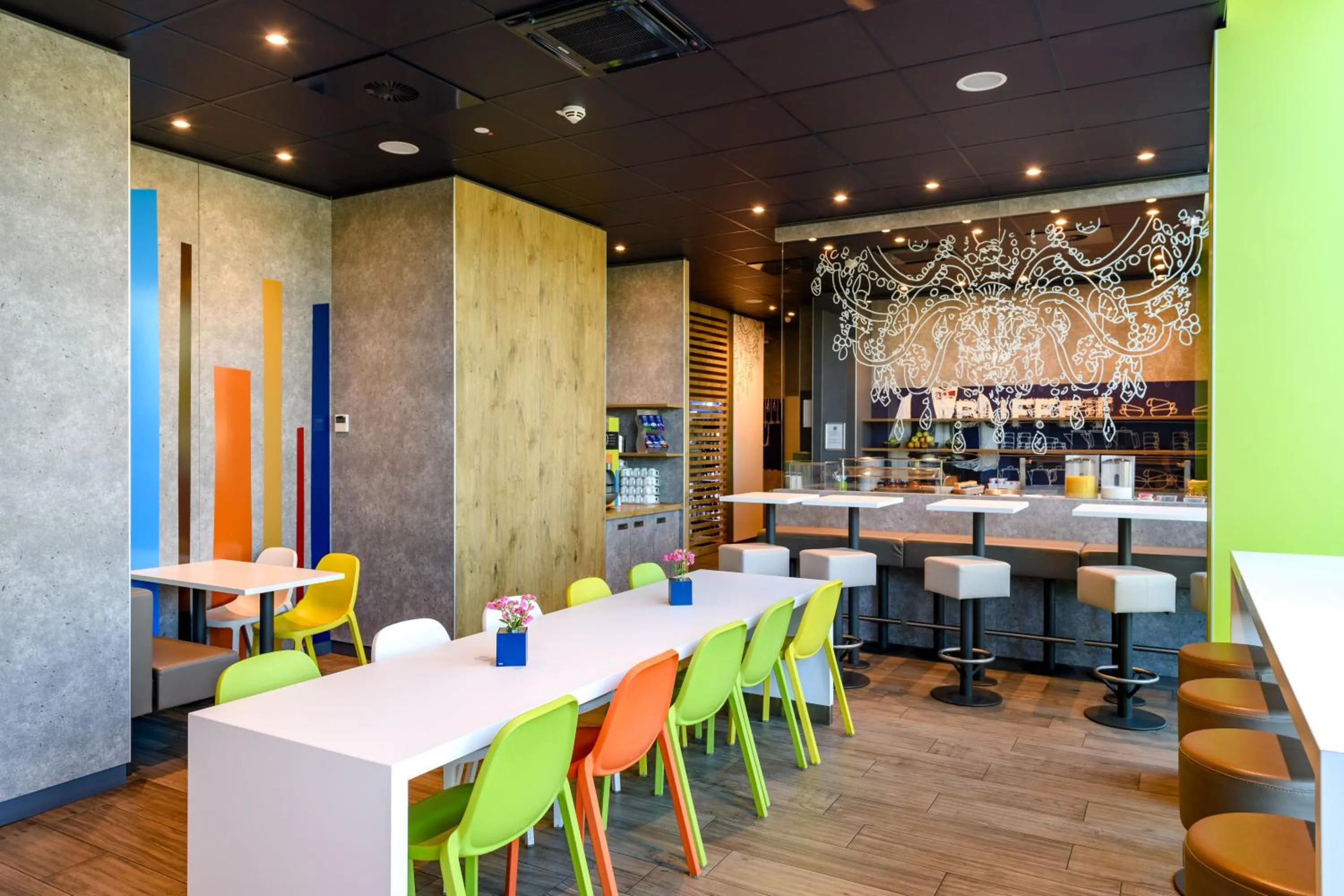 Restaurant/places to eat in ibis budget Muenchen City Olympiapark