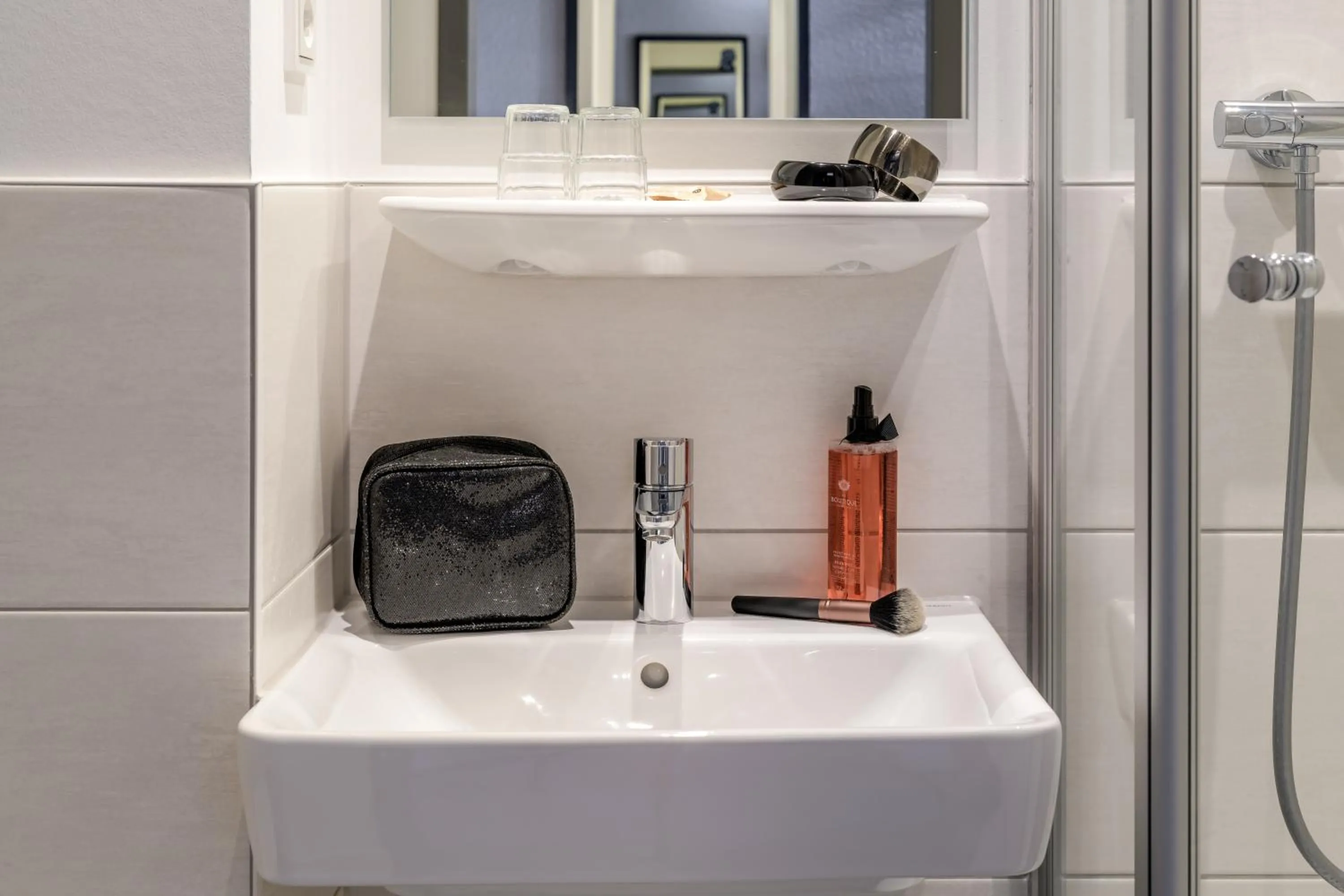 Bathroom in Felix Hotel Darmstadt