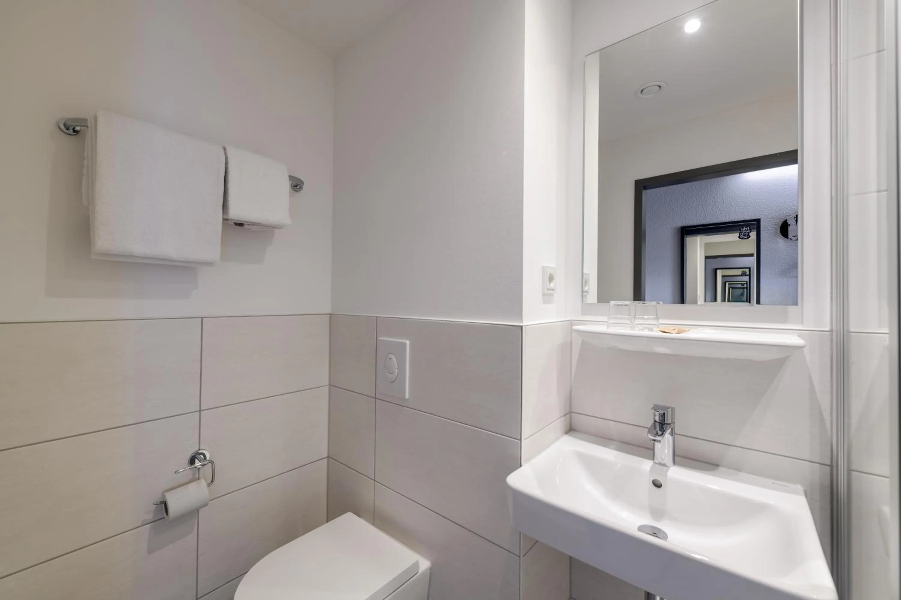 Bathroom in Felix Hotel Darmstadt