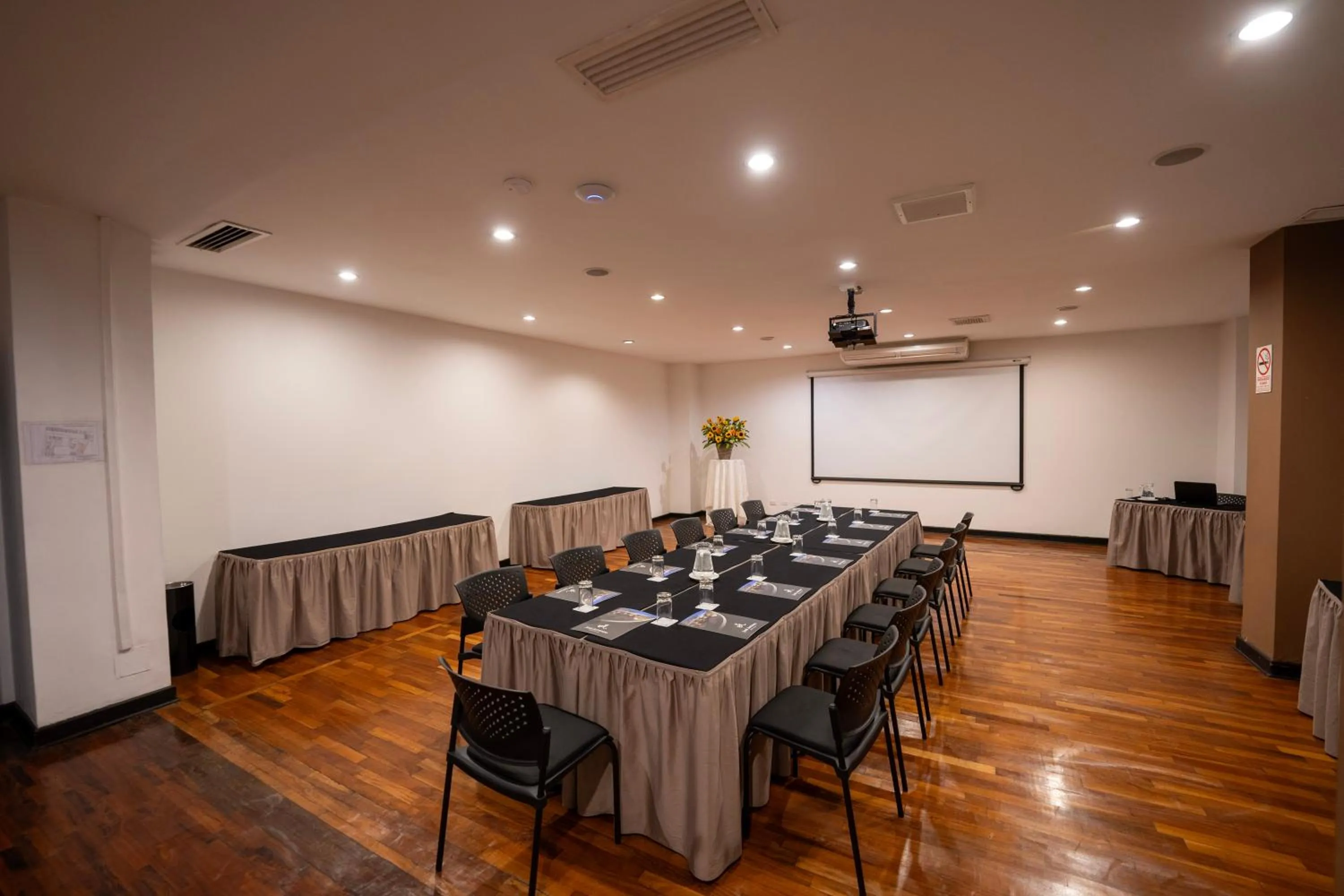 Meeting/conference room in Hotel Jose Antonio Cusco