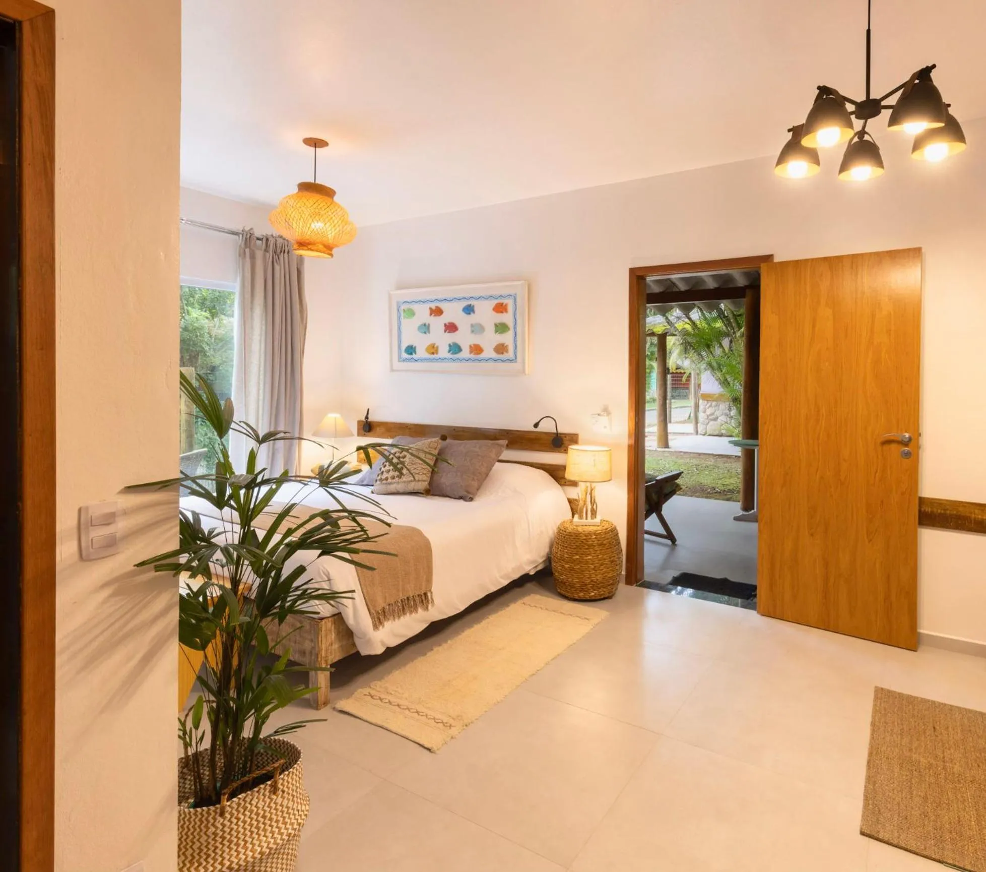 Photo of the whole room, Bed in Itamambuca Eco Resort