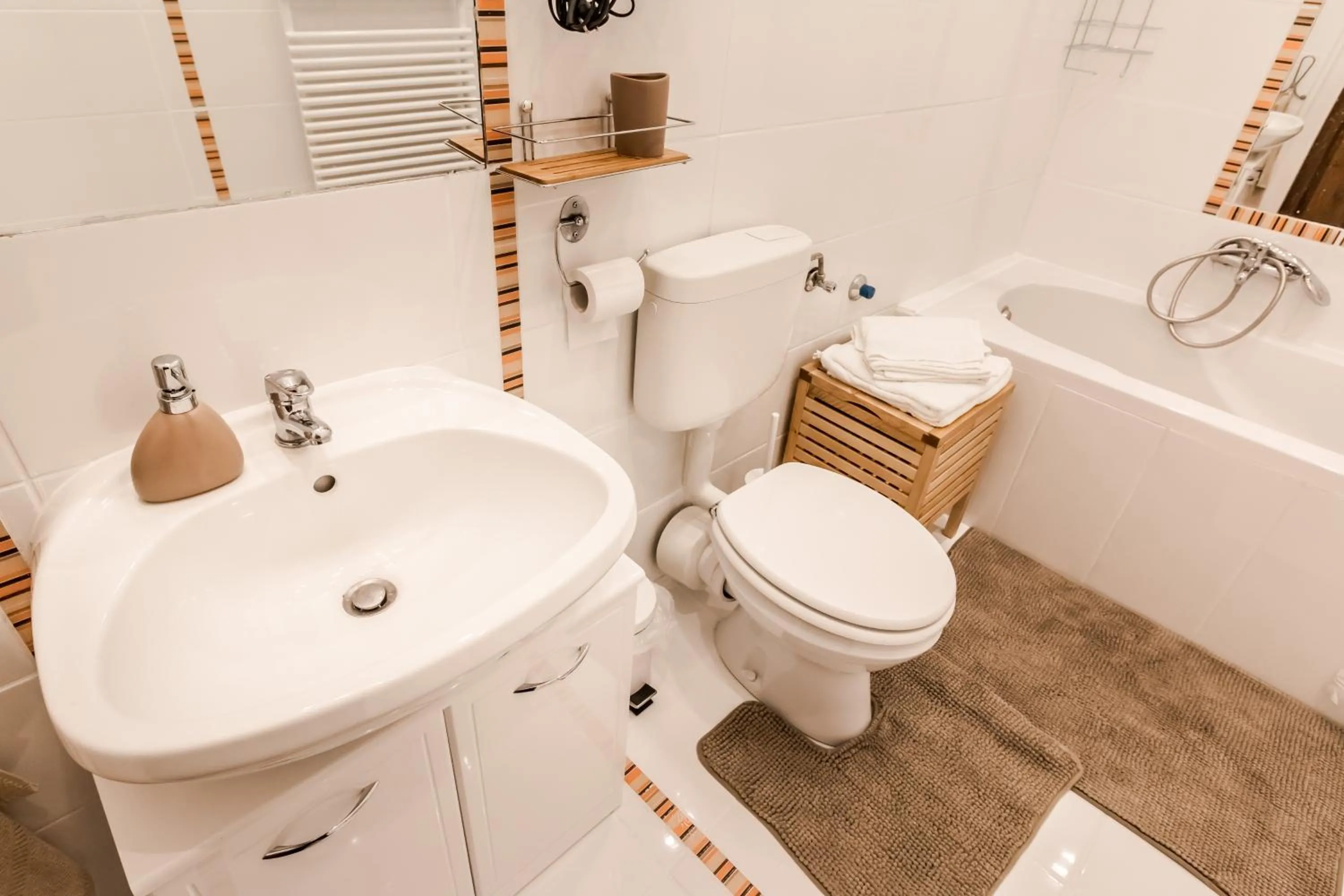Toilet in BpR König Design Apartment