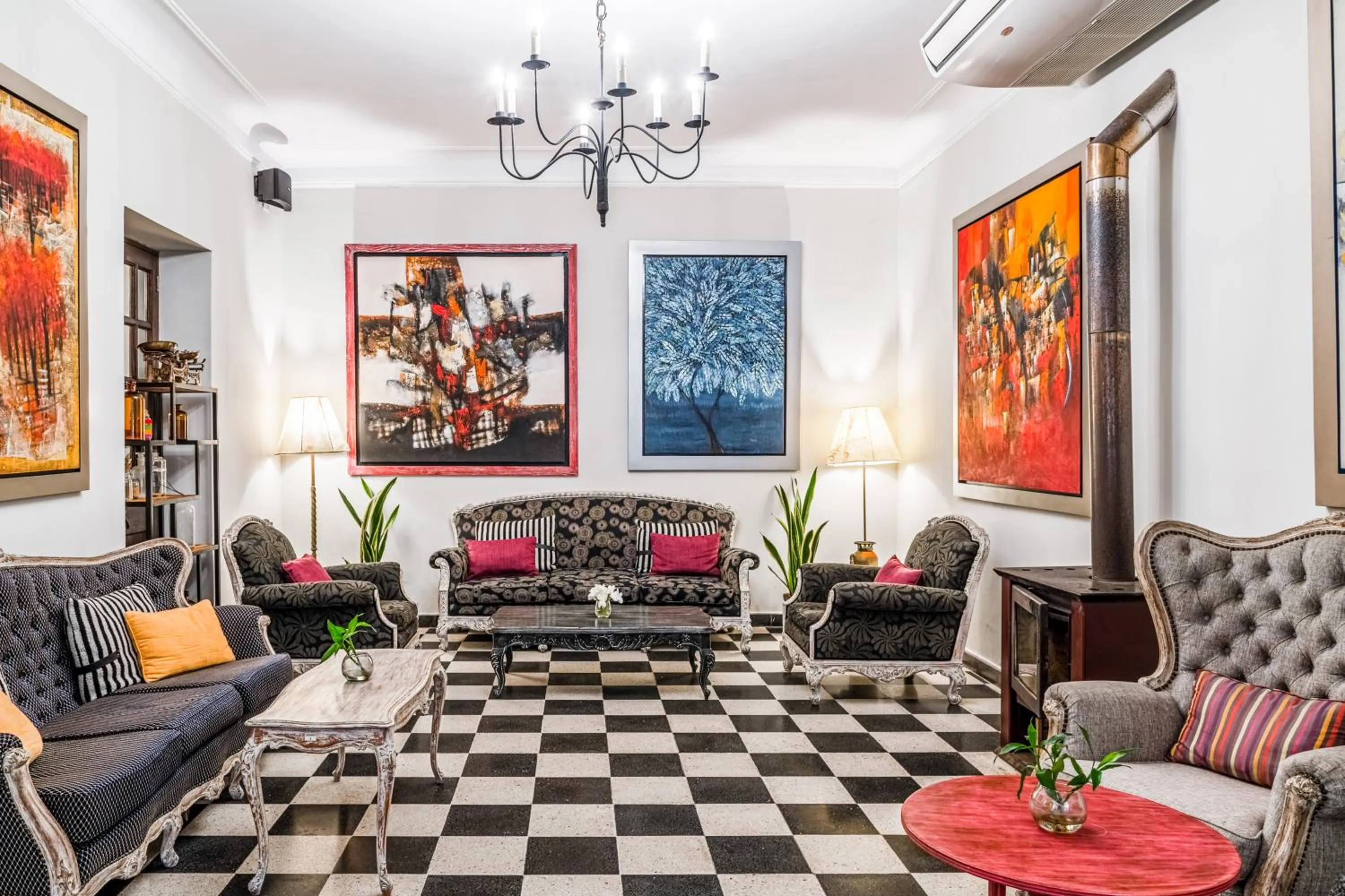 Communal lounge/ TV room in Hotel Antigua Miraflores