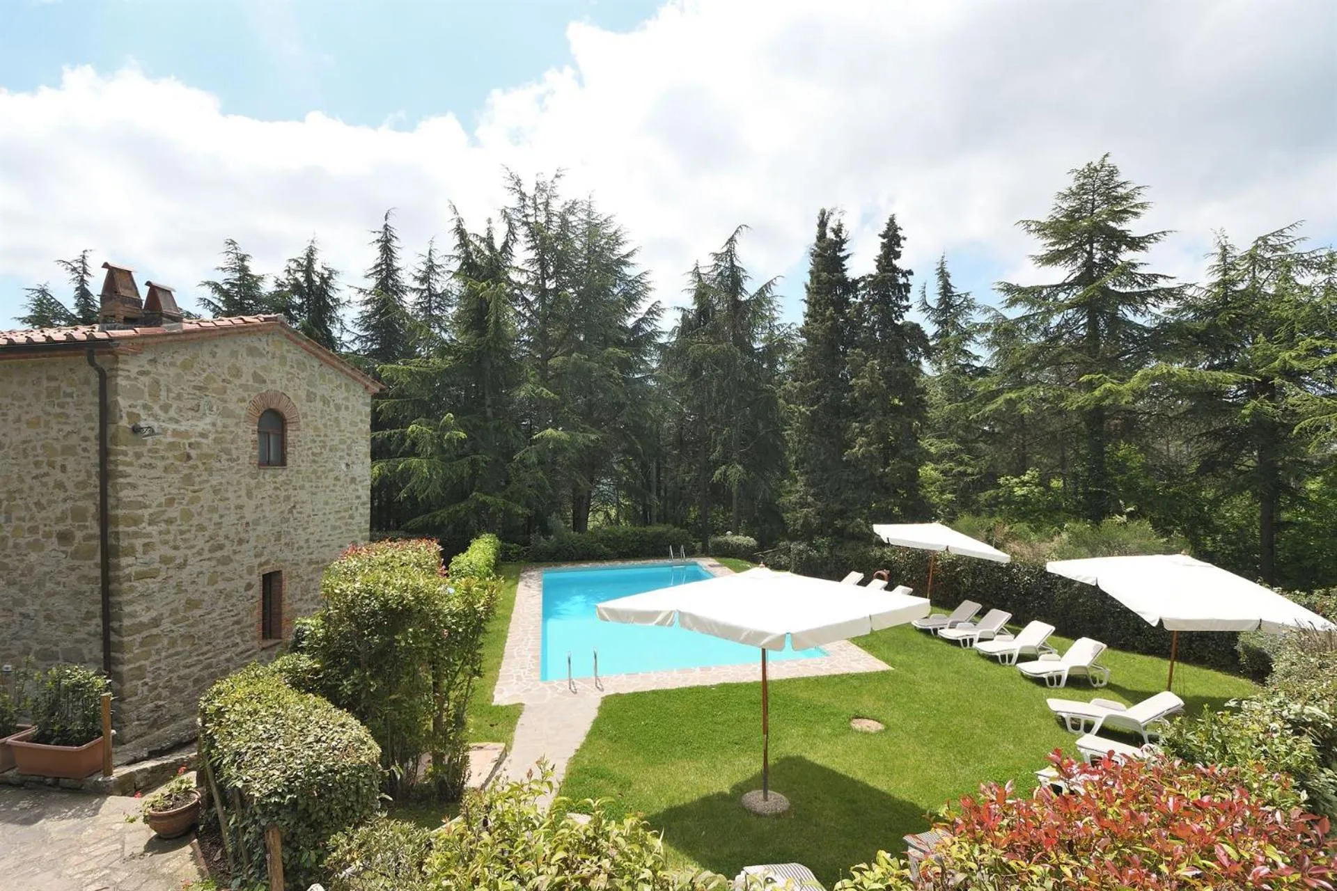 Swimming pool in Castellare in Chianti