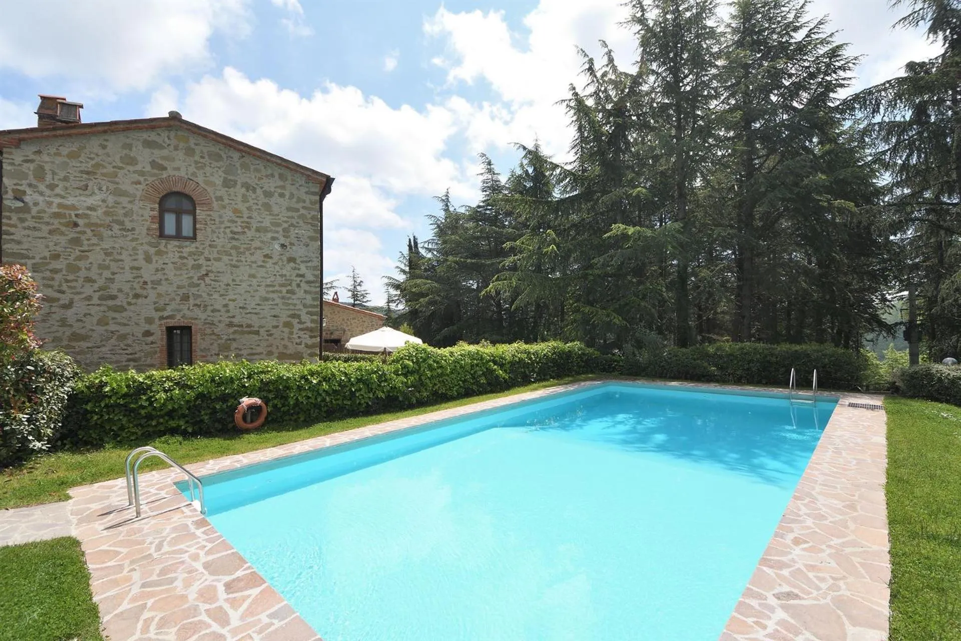 Swimming pool in Castellare in Chianti