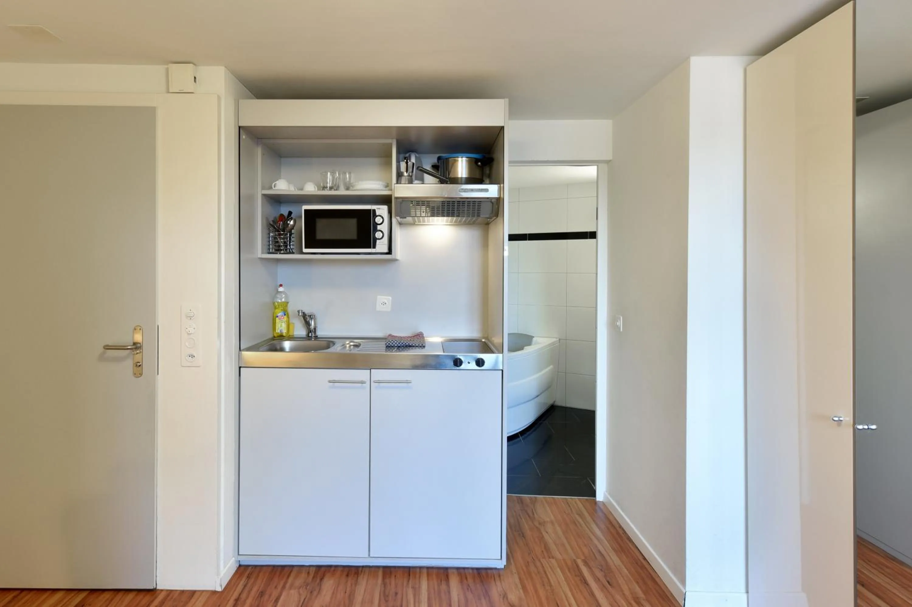 Kitchen or kitchenette in Swiss Star California - Self Check-In