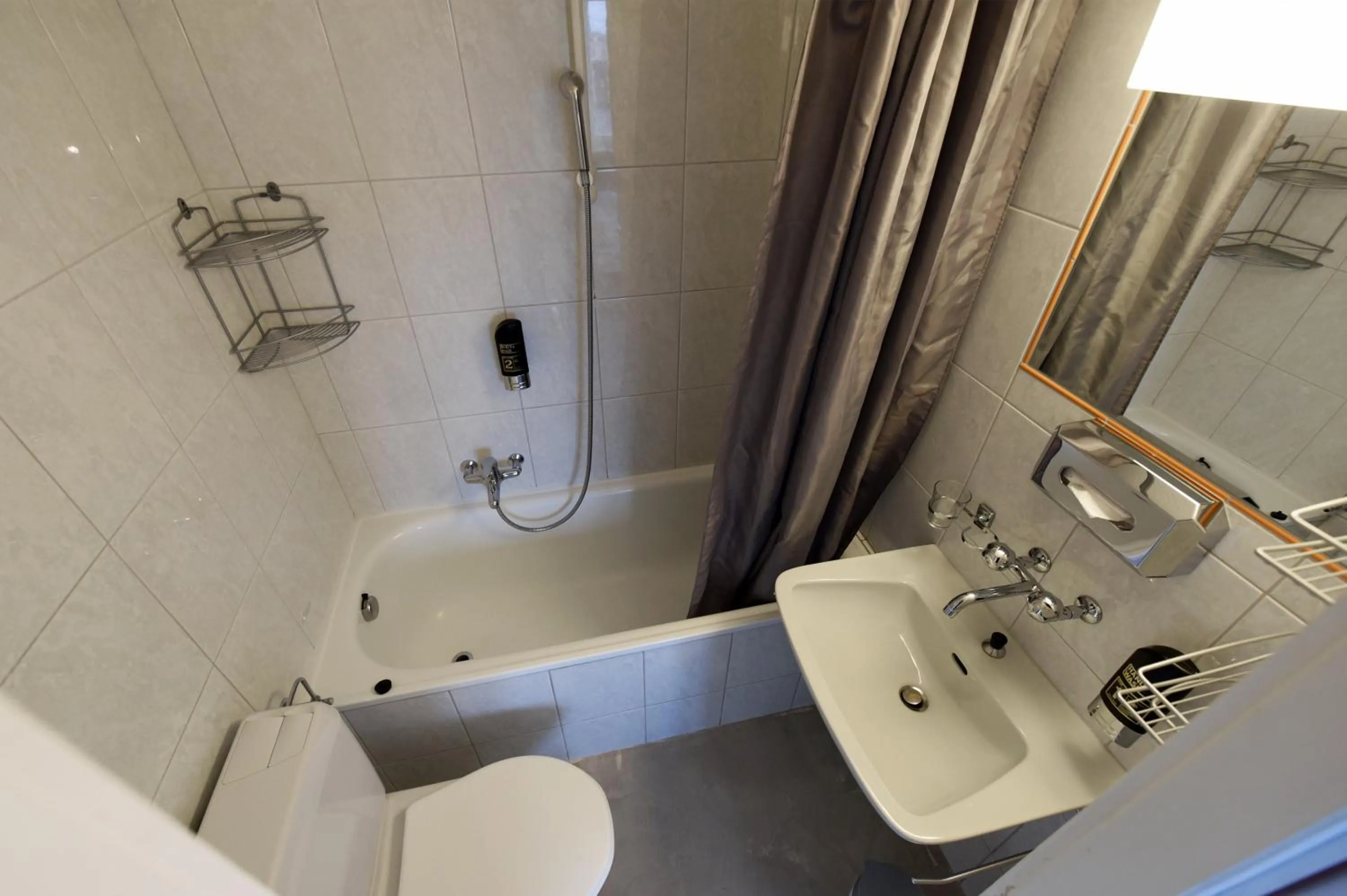 Bathroom in Swiss Star California - Self Check-In