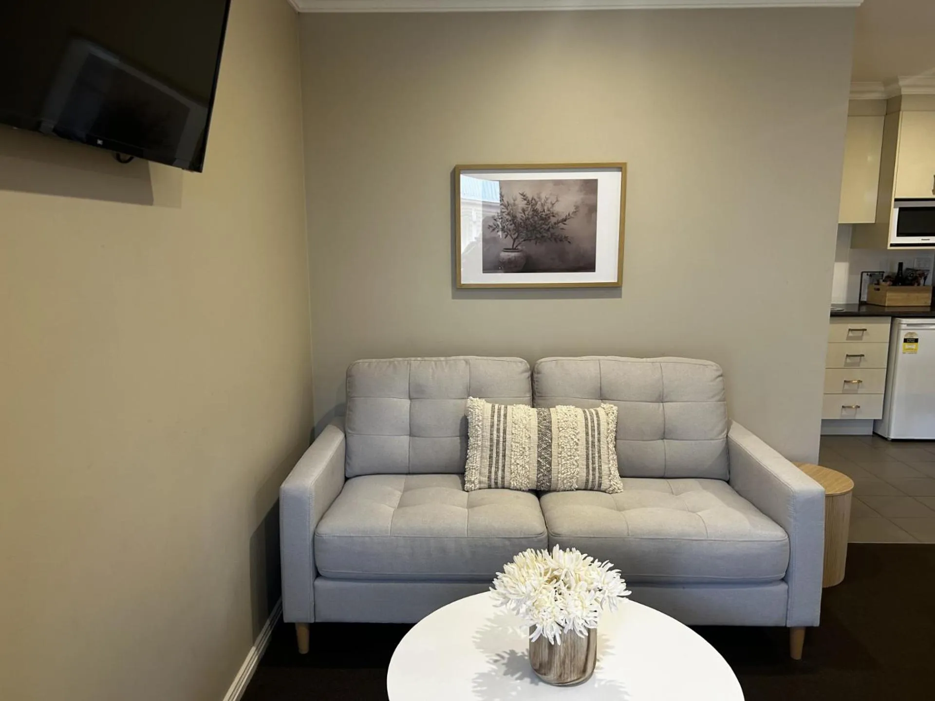 Seating area in Millthorpe Motel