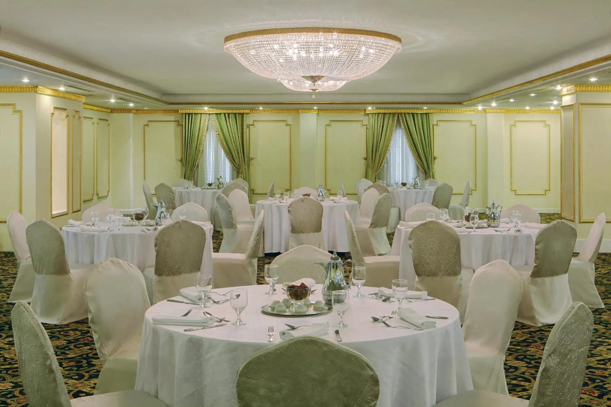 Meeting/conference room in New Madinah Hotel