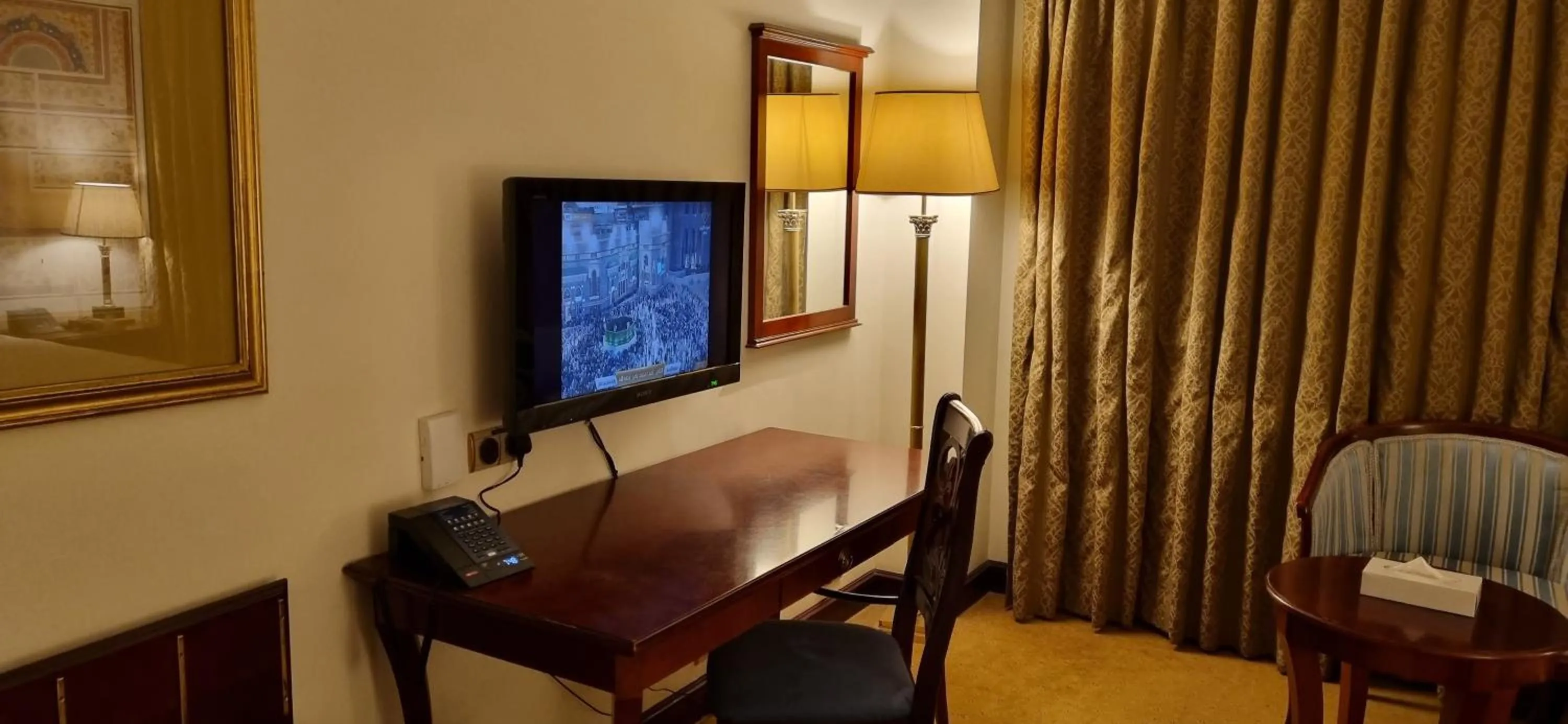 Seating area, Bed in New Madinah Hotel