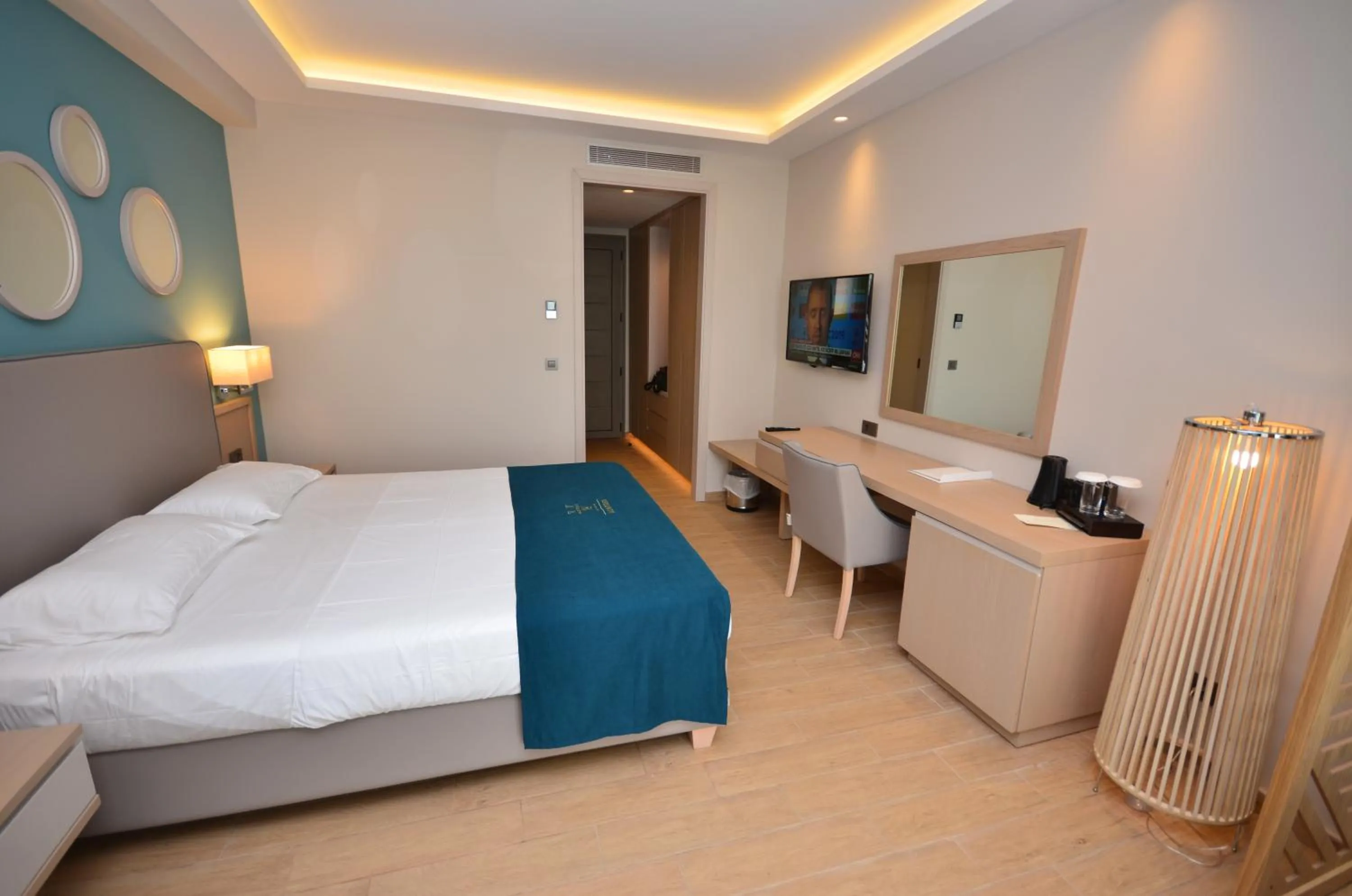 Photo of the whole room, Bed in Almyros Beach