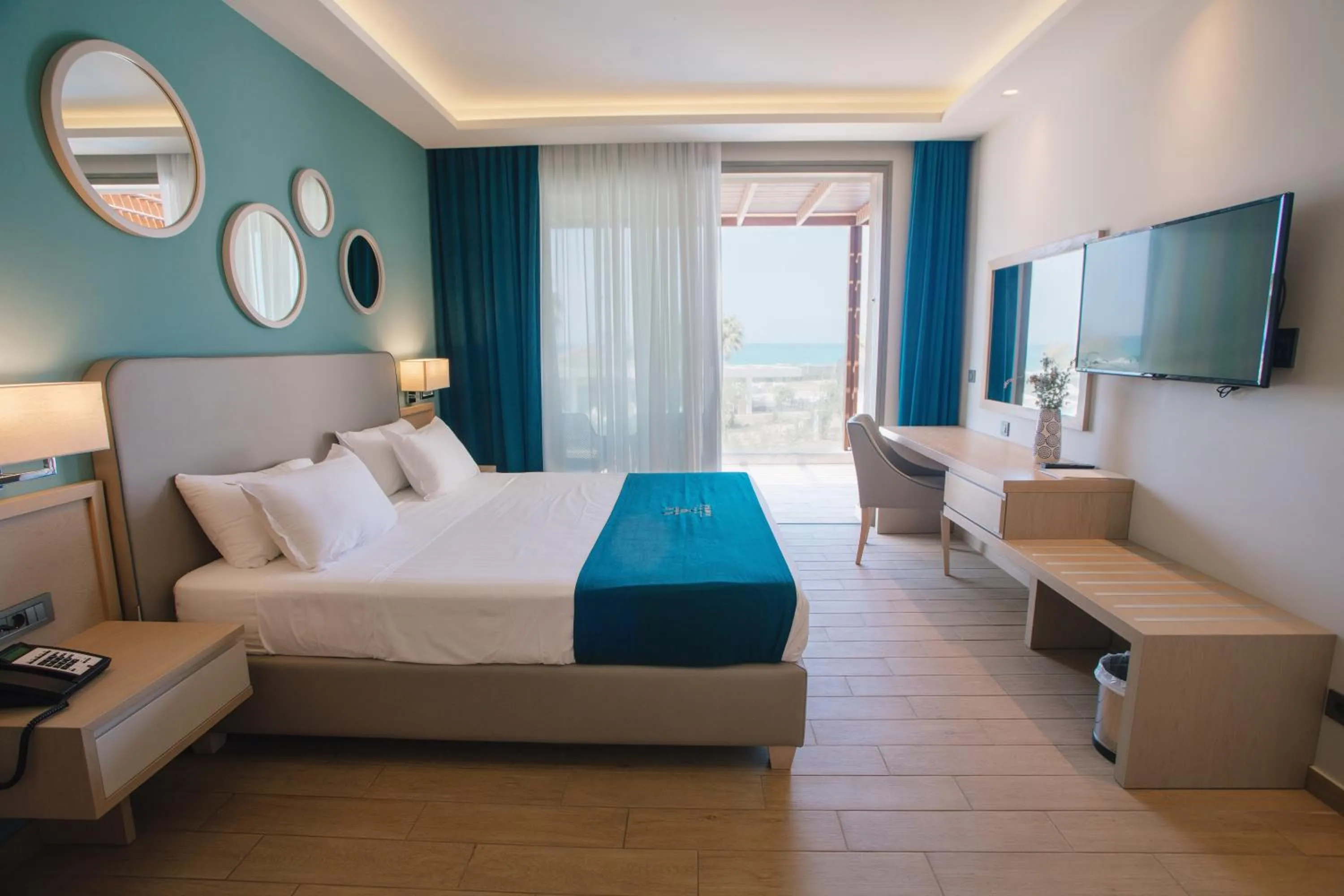 Photo of the whole room, Bed in Almyros Beach