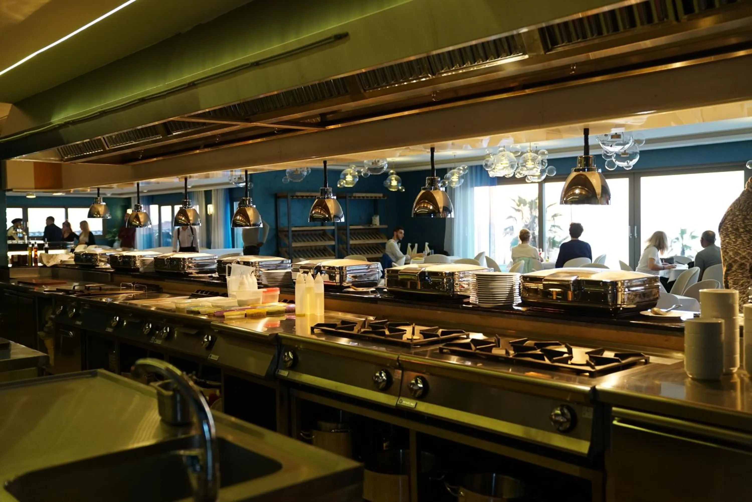 Restaurant/places to eat in Almyros Beach