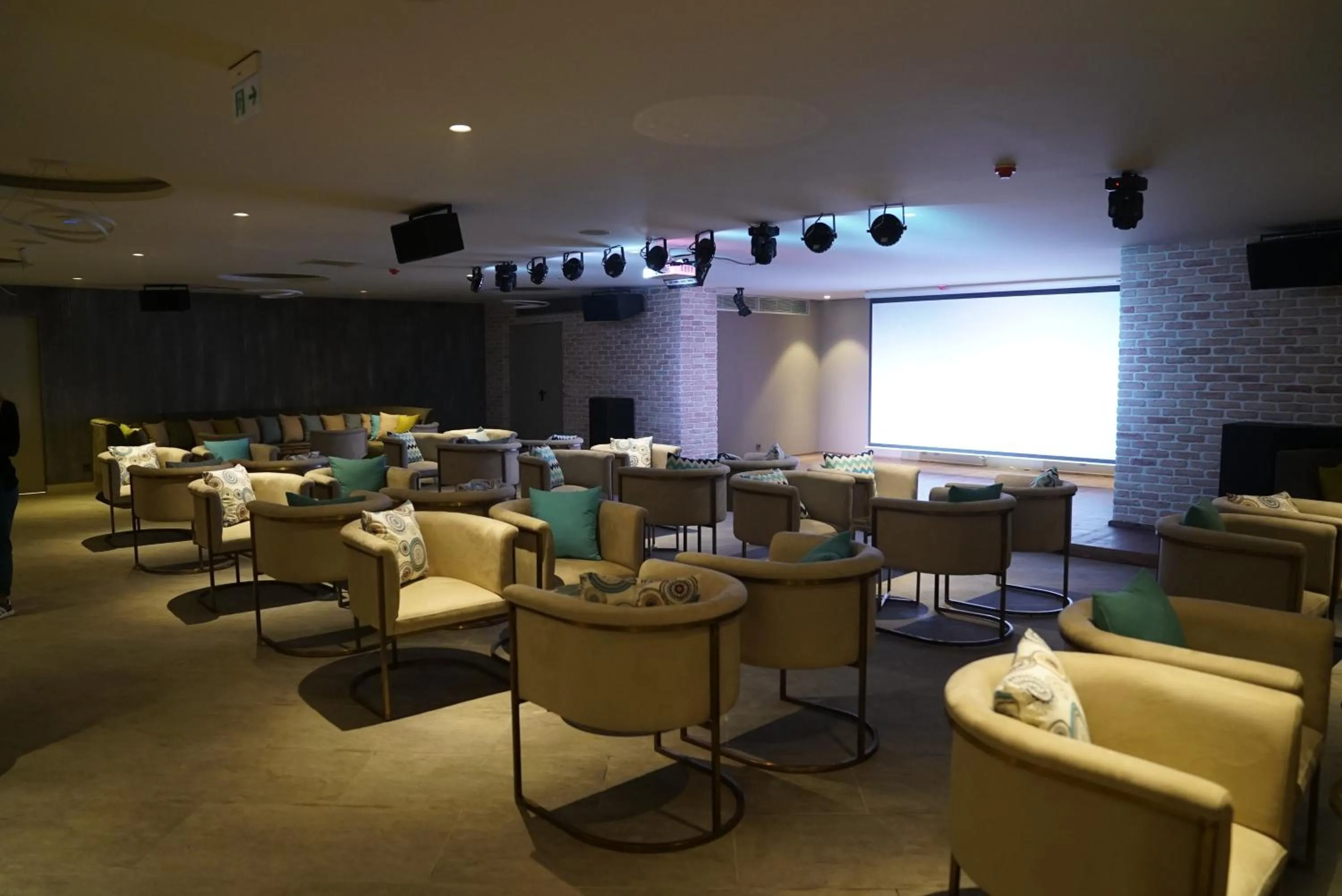 Nightclub / DJ in Almyros Beach