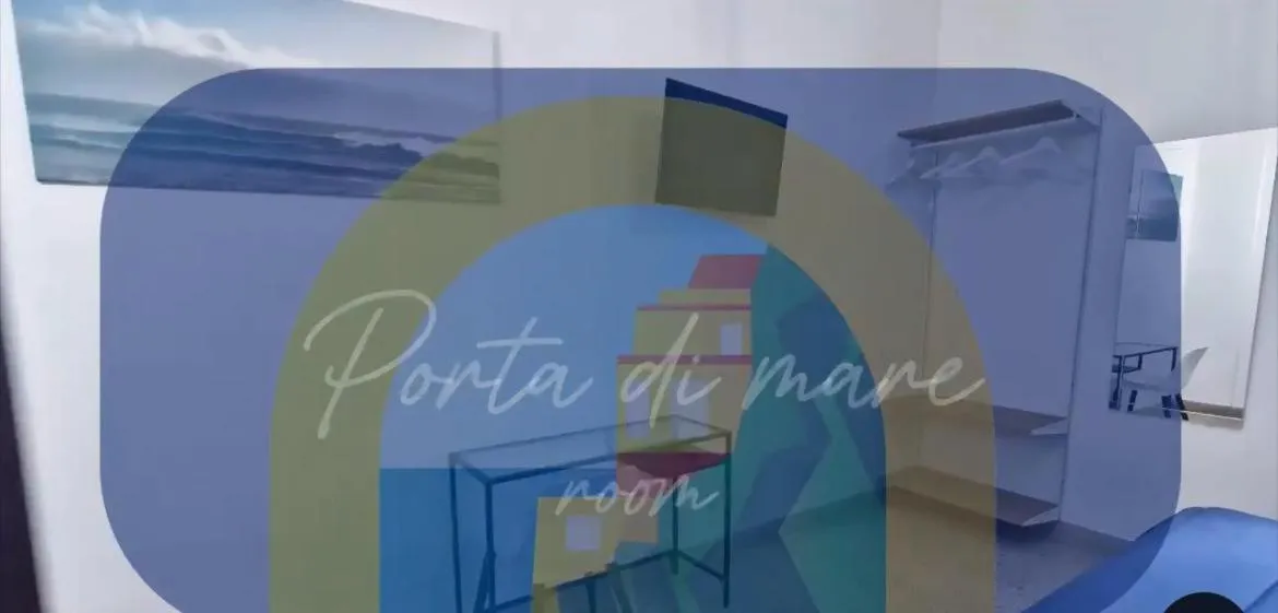 Triple Room with Private External Bathroom in Rooms hub Portarotese