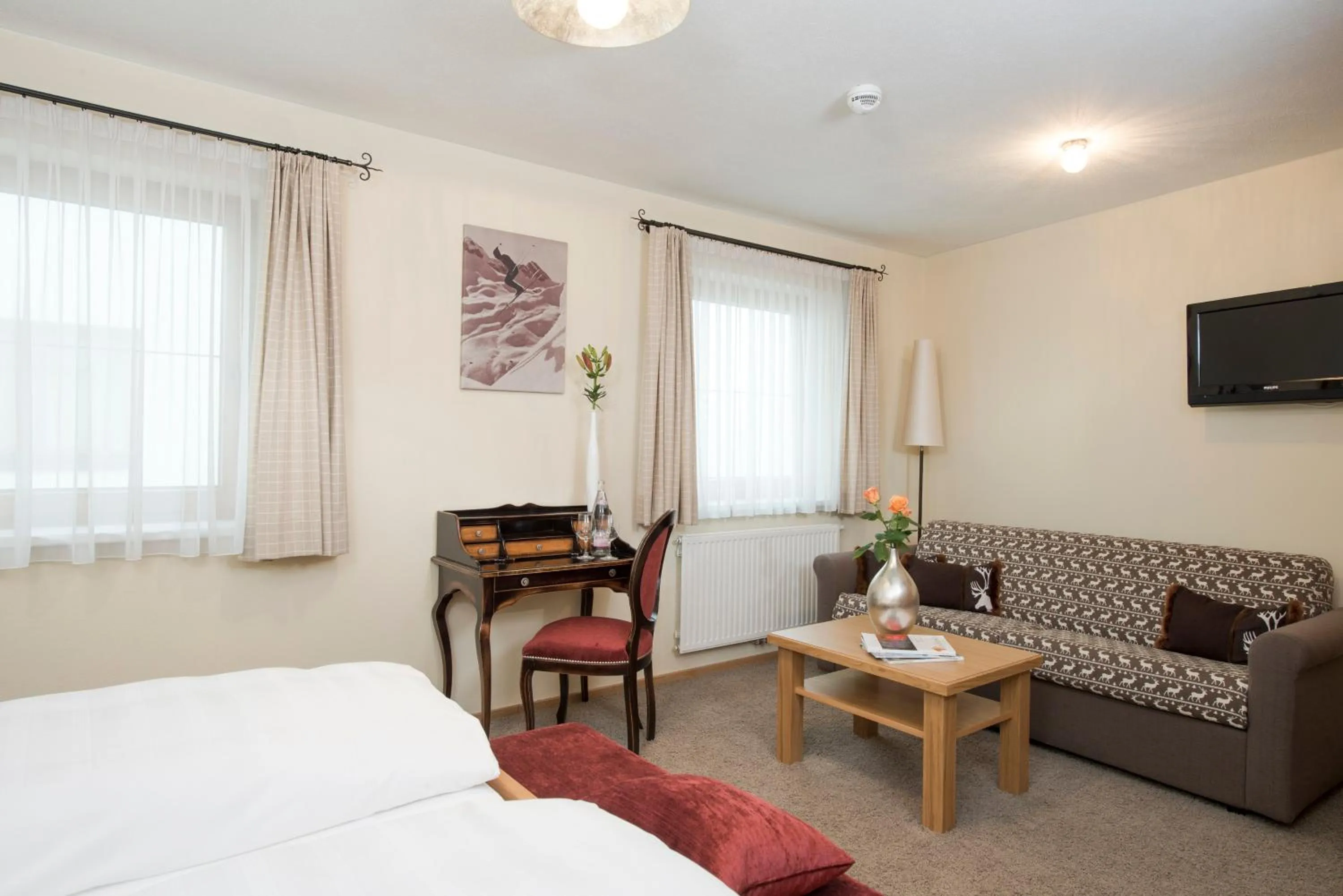 Photo of the whole room, Bed in Hotel Maiensee