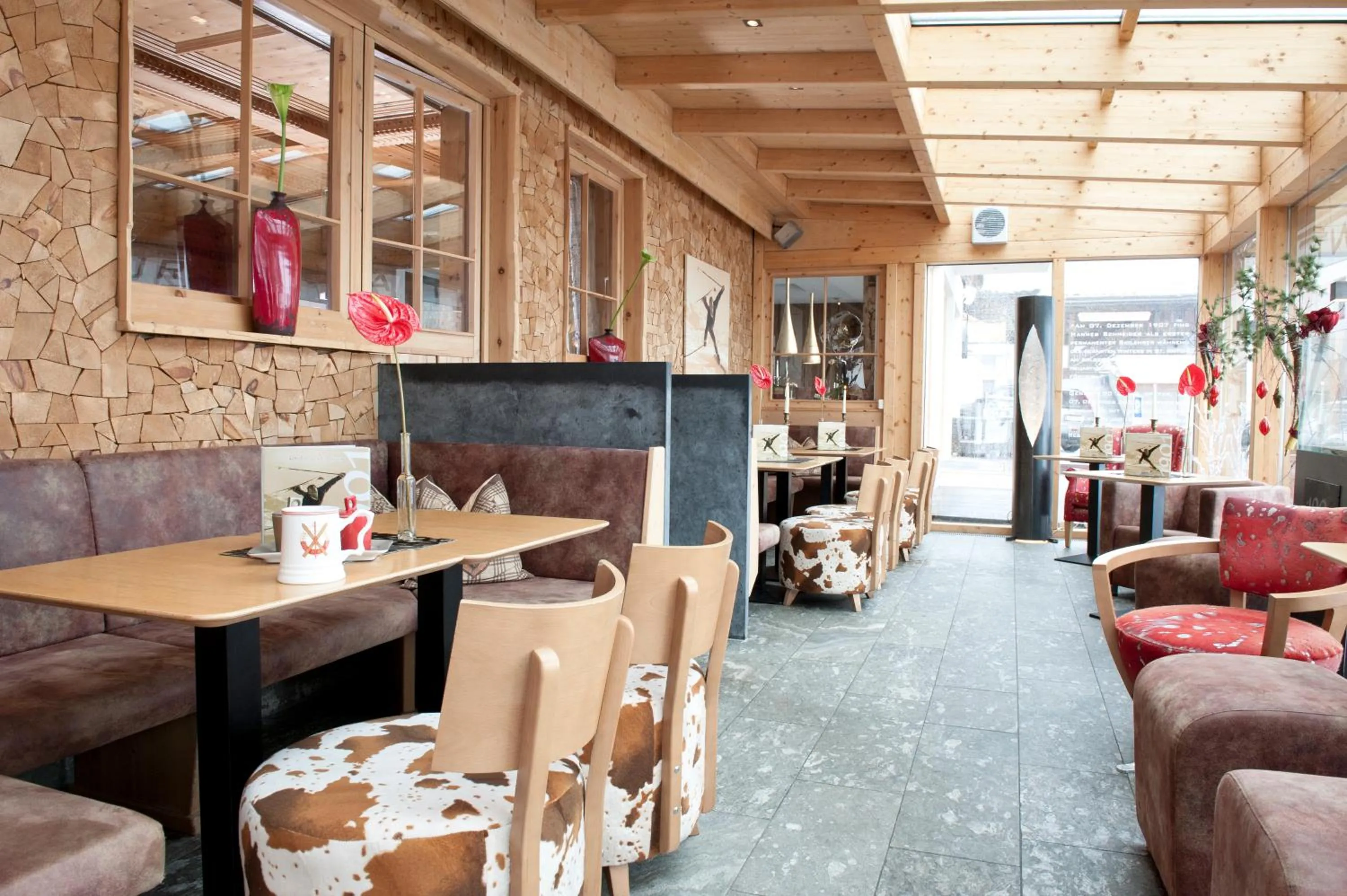 Restaurant/places to eat in Hotel Maiensee