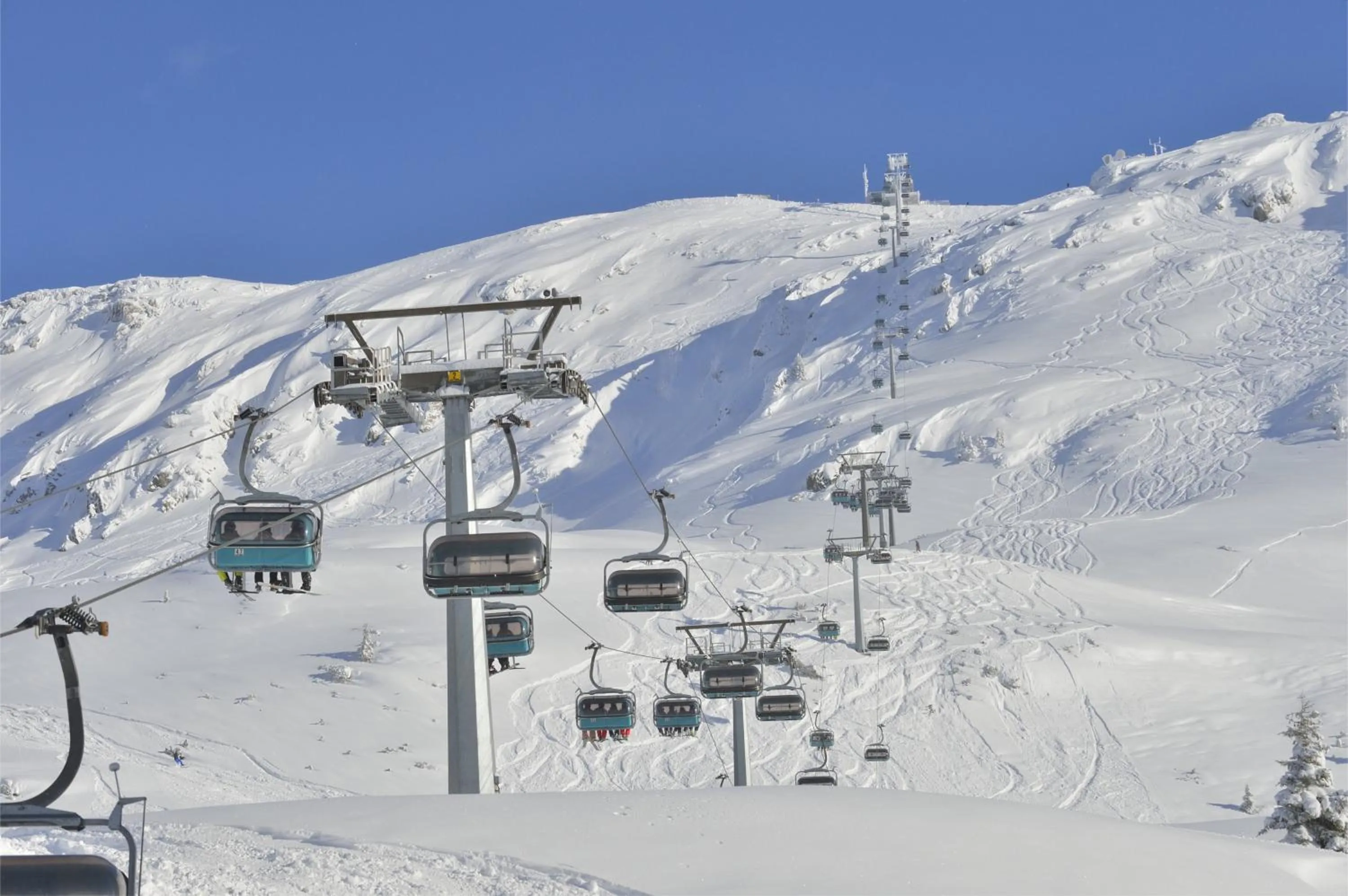 Skiing in Hotel Maiensee