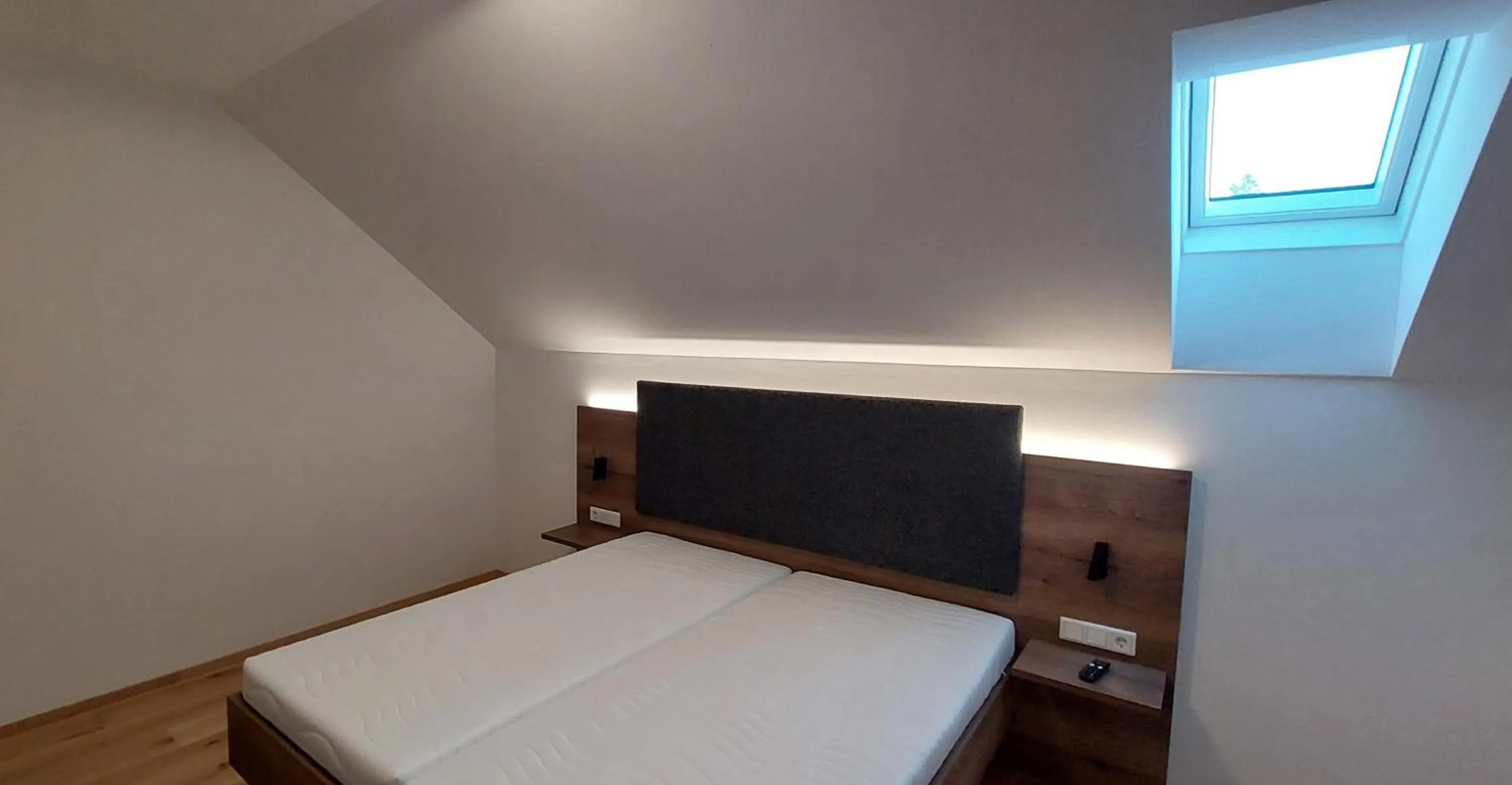 Bed in Pension Irlingerhof