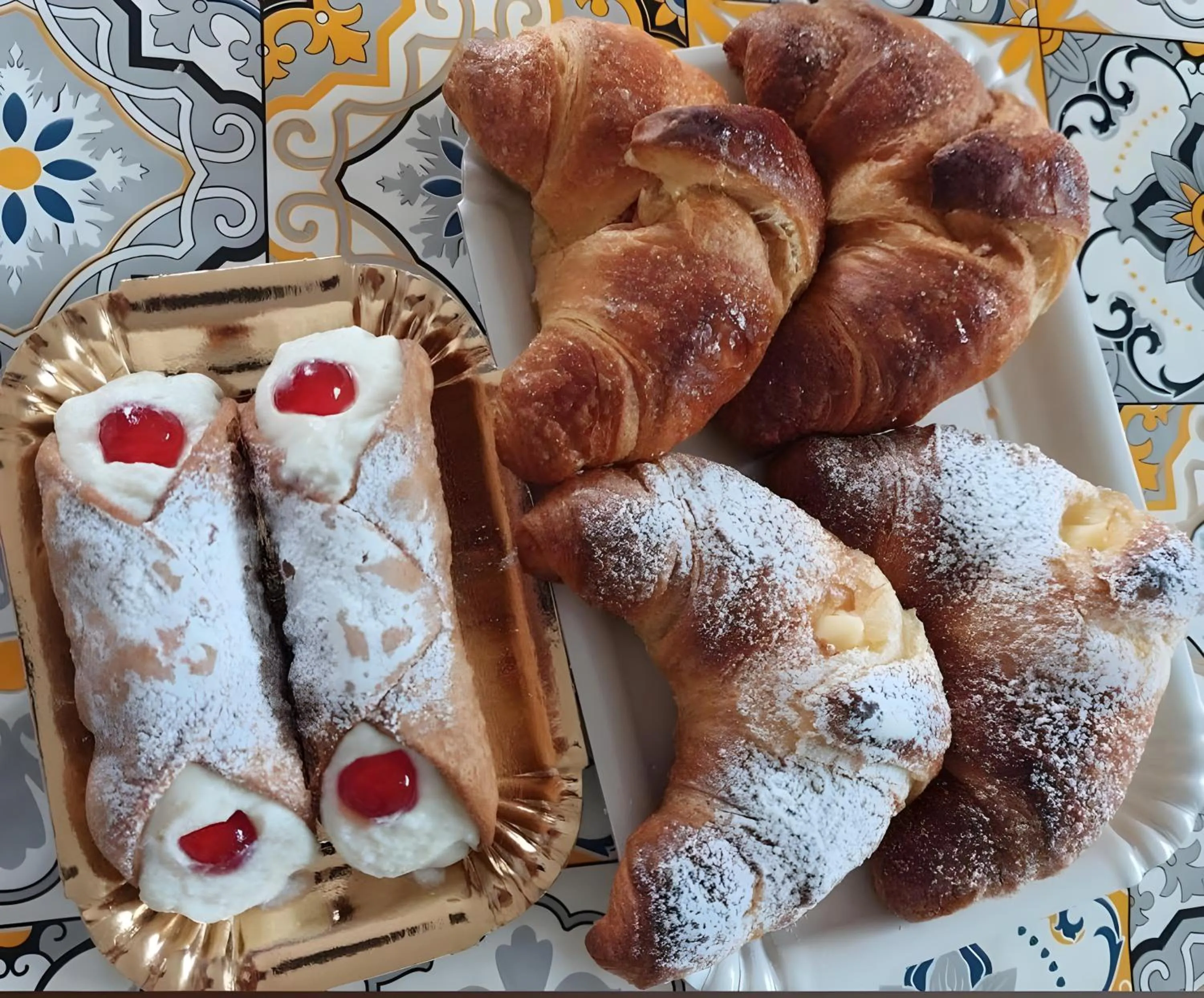 Breakfast in Villa Feluchia Tra Il Mare E Il Vulcano
