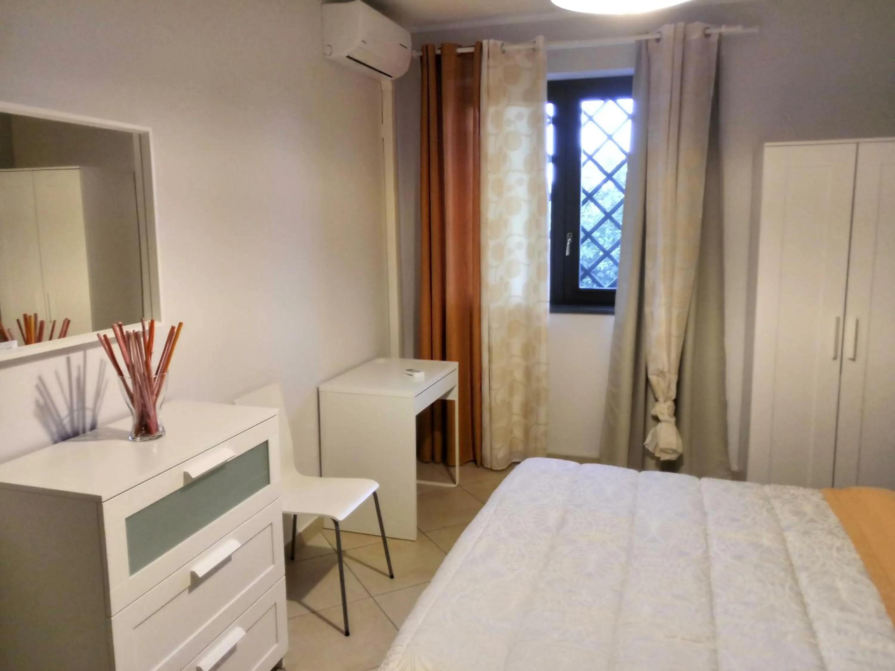 Photo of the whole room, Bed in Villa Feluchia Tra Il Mare E Il Vulcano