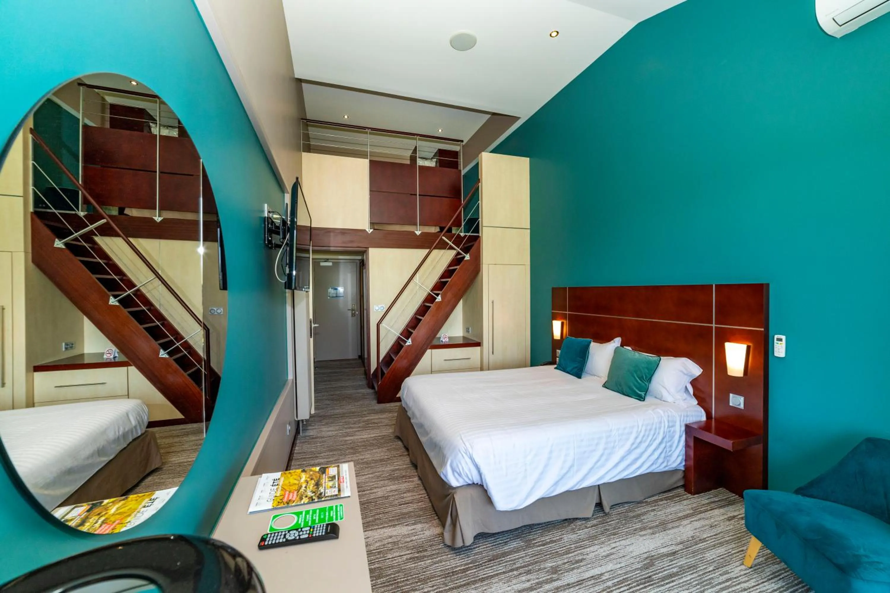 Bed in Hôtel du Casino de Capvern