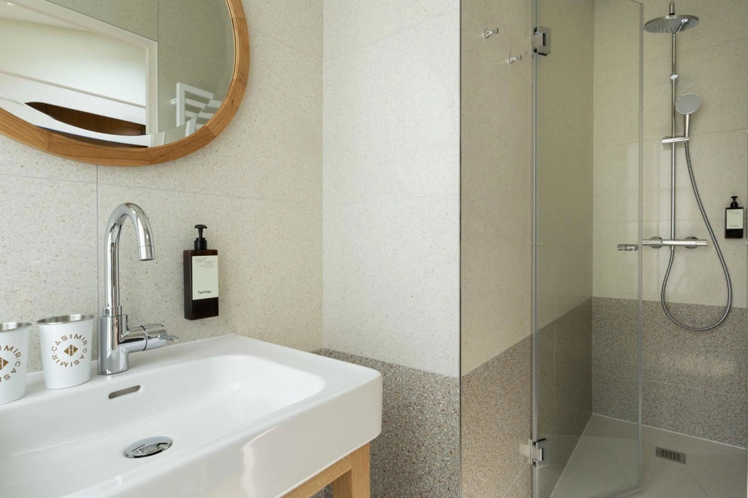 Bathroom in Hôtel Casimir