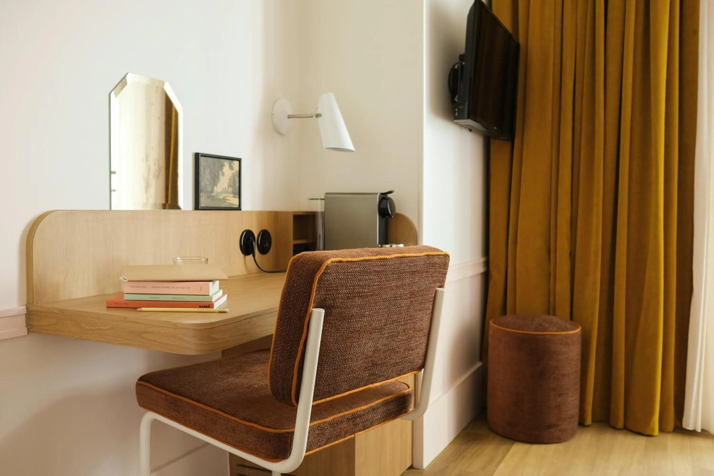 Bedroom in Hôtel Casimir