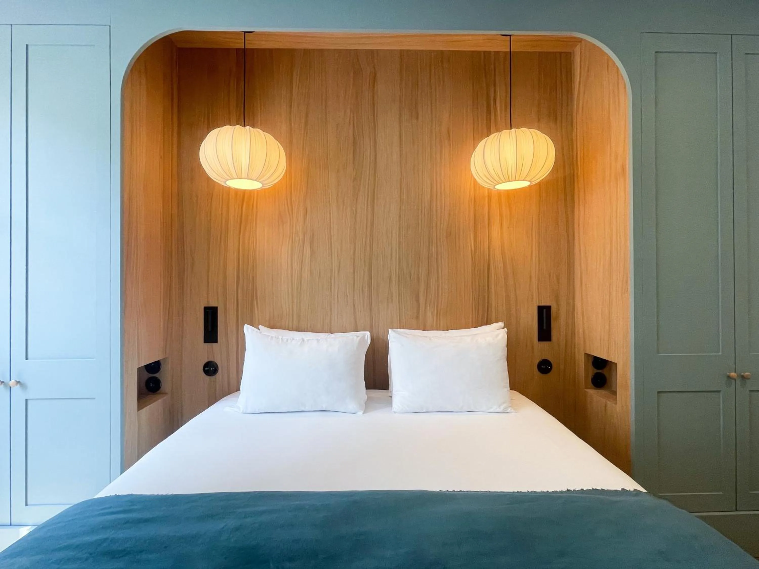 Bed in Hôtel Casimir