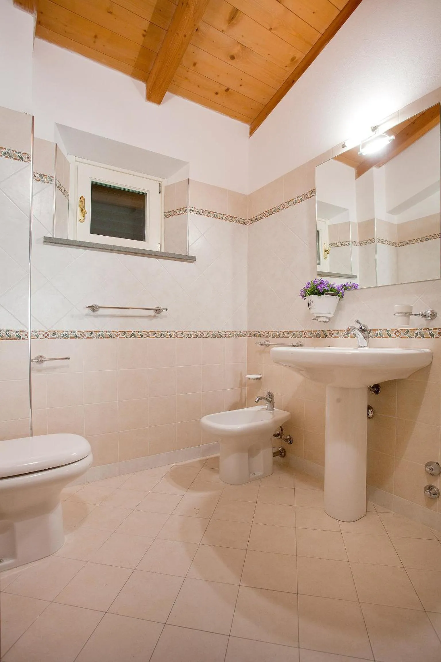 Bathroom in Tenuta San Giovanni Lucca