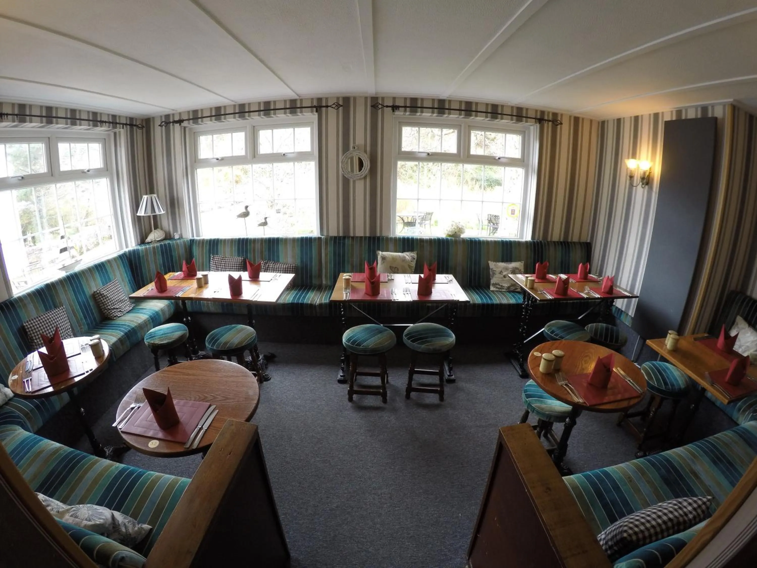 Restaurant/places to eat in The Old Inn