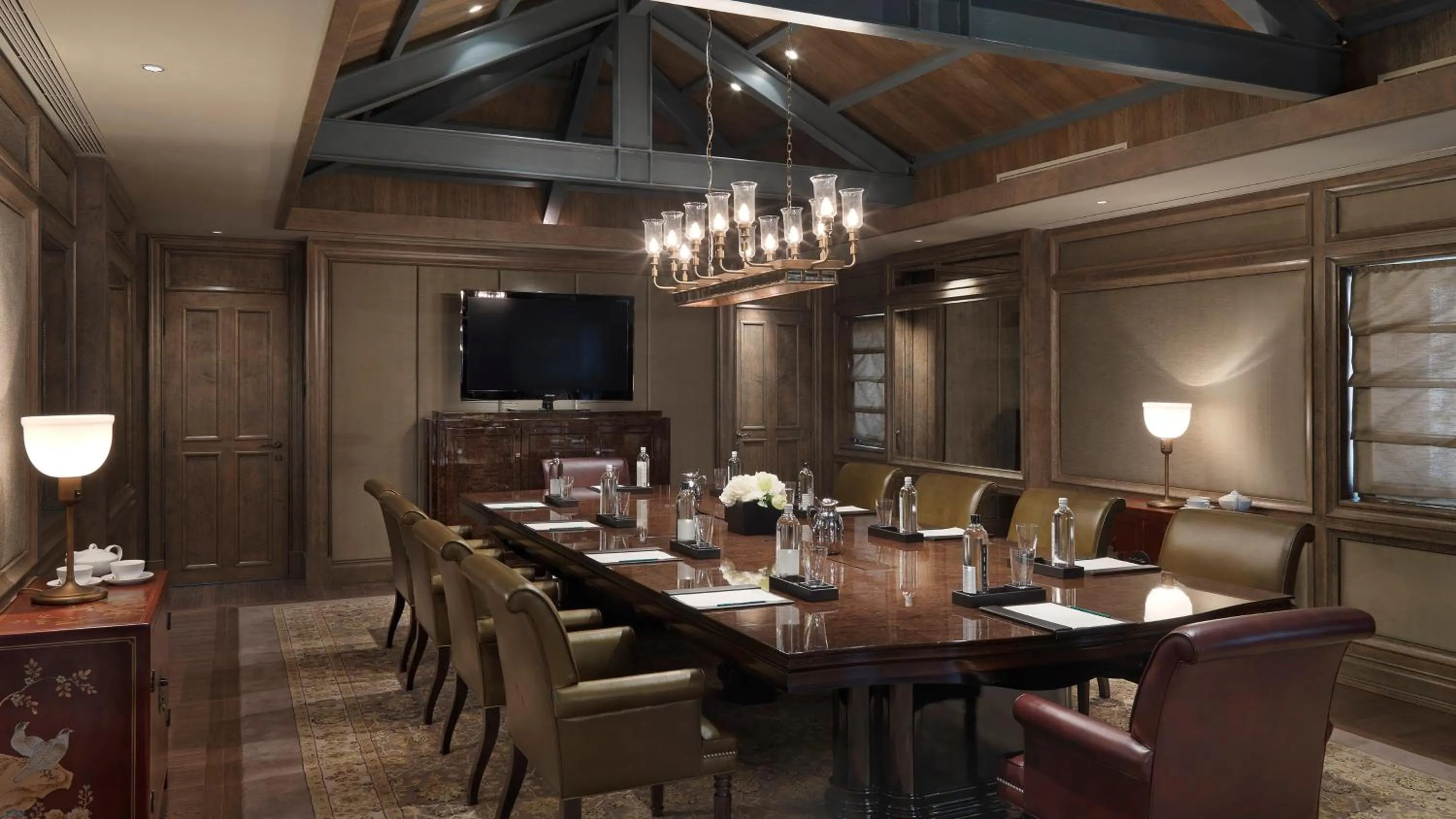 Meeting/conference room in InterContinental Shanghai Expo by IHG - Huangpu Riverview, 3KM to the Bund & Lujiazui, Near 2 Major Exhibition Centers, Onsite Currency Exchange