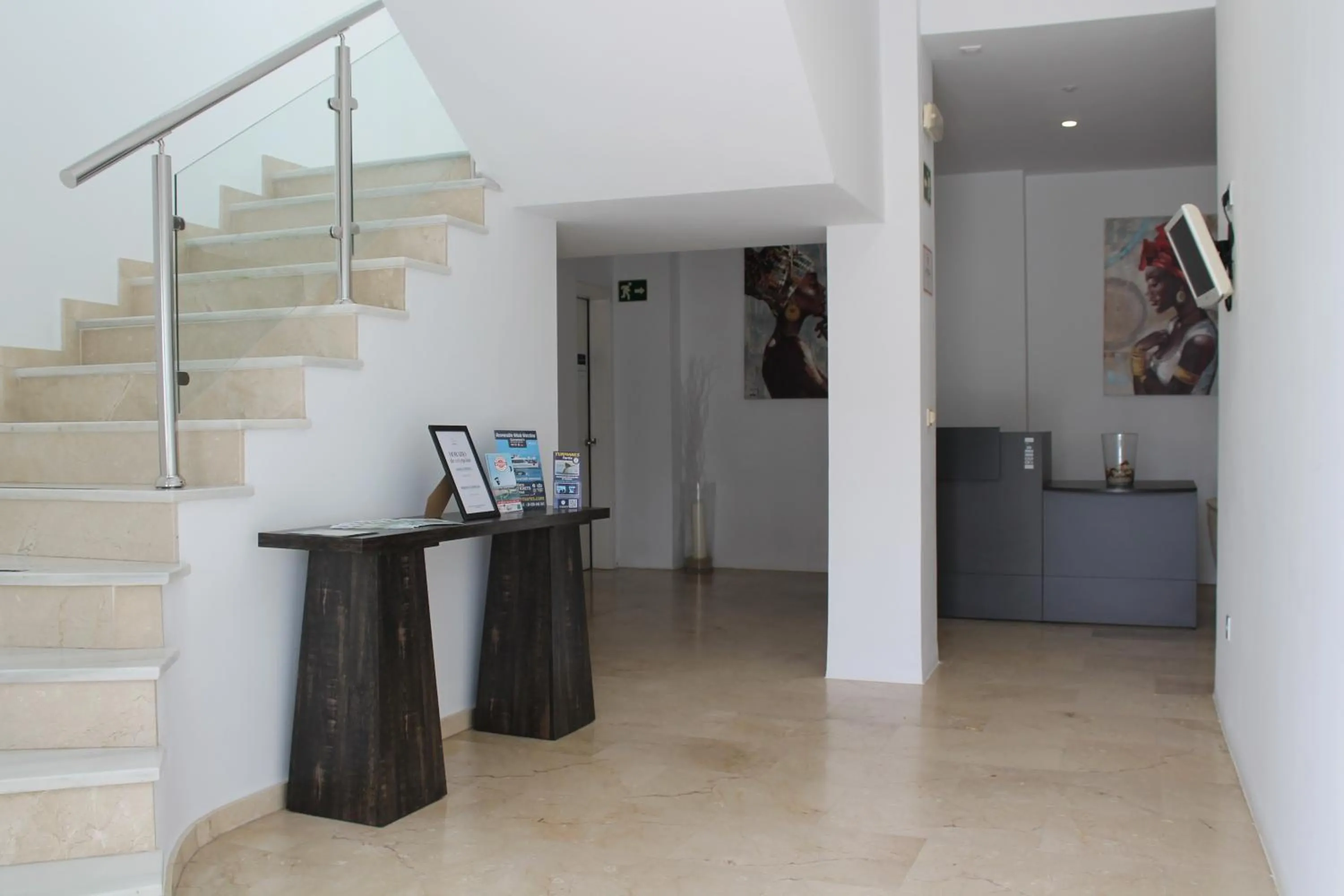 Hospedería Almundo by Alexandra Realty